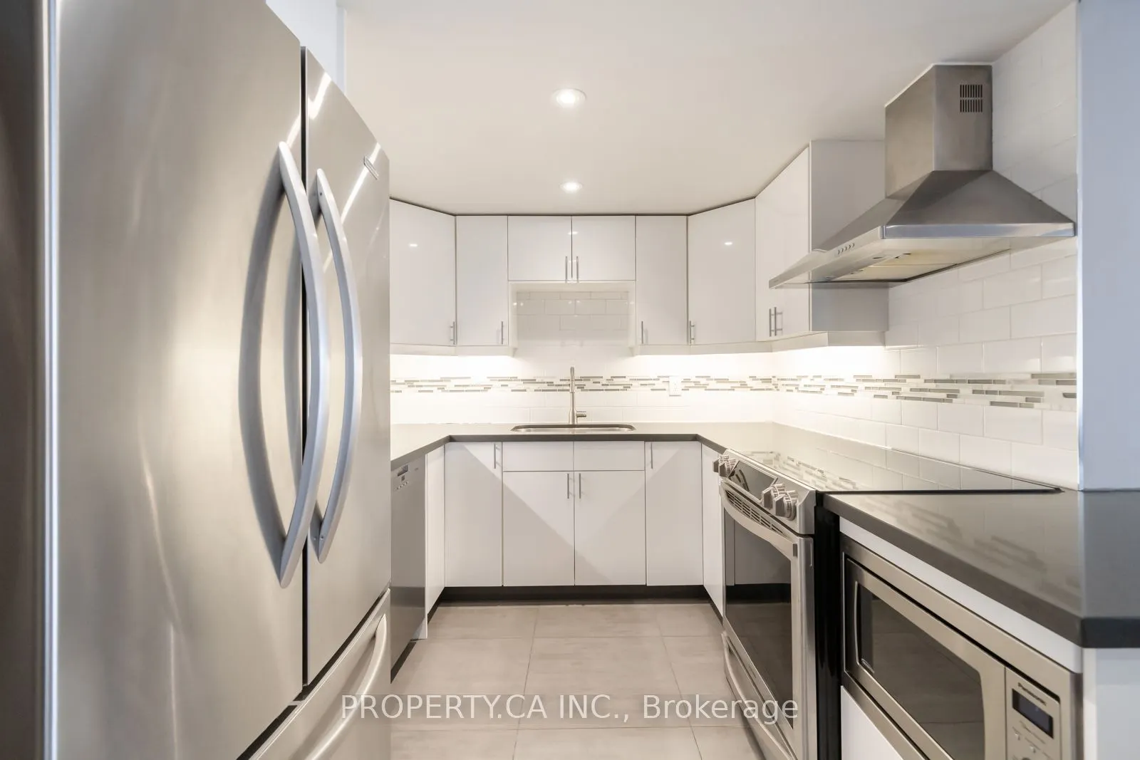 1 Concorde Place #1202