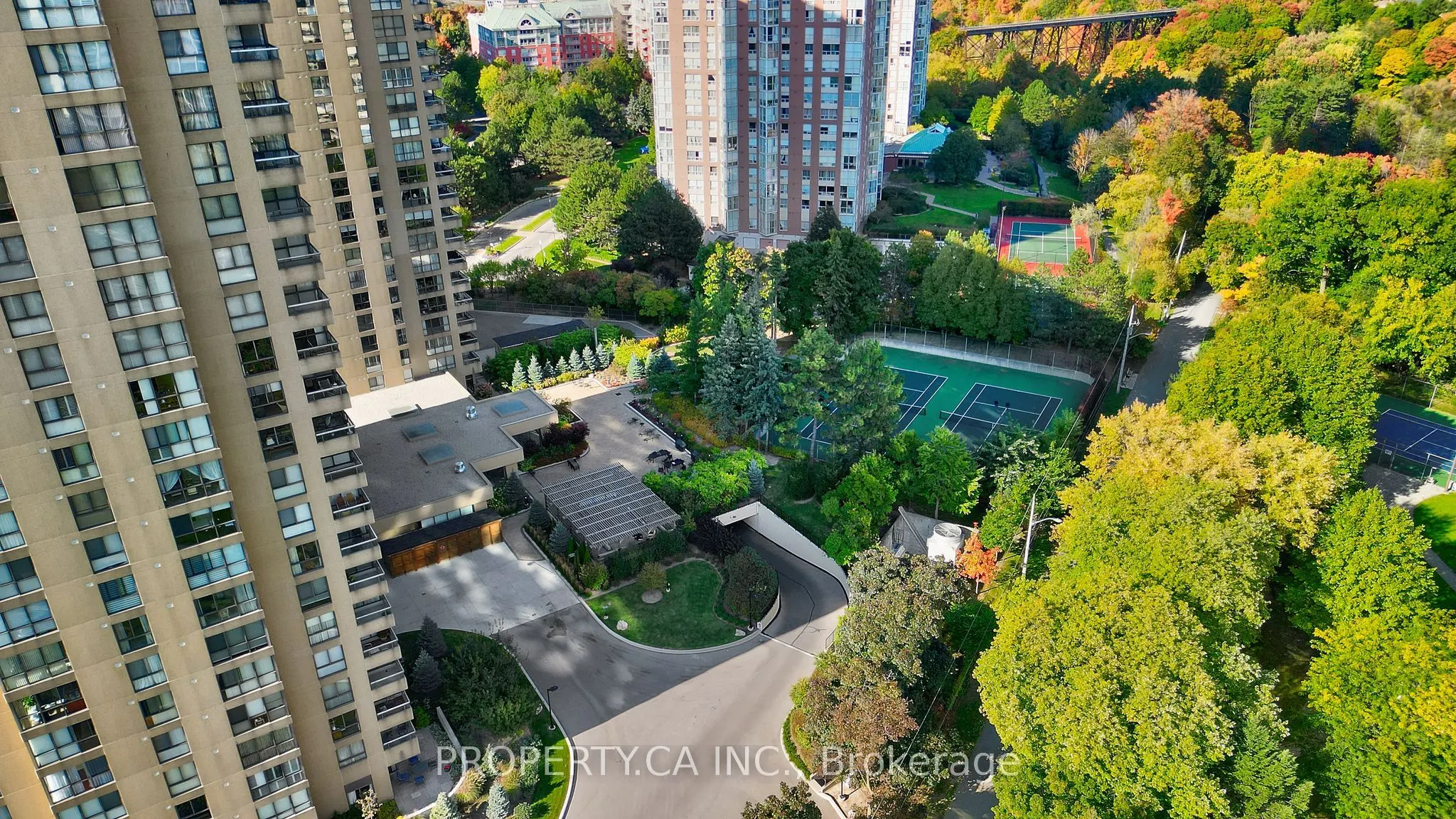 1 Concorde Place #1202