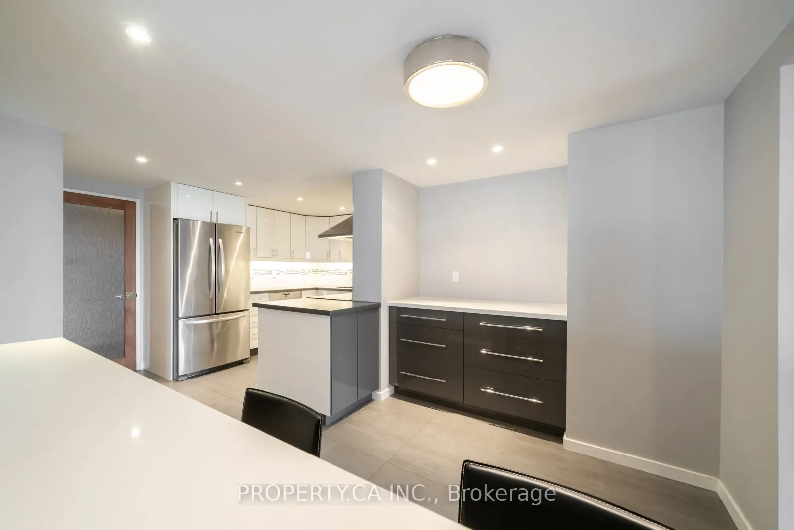 1 Concorde Place #1202