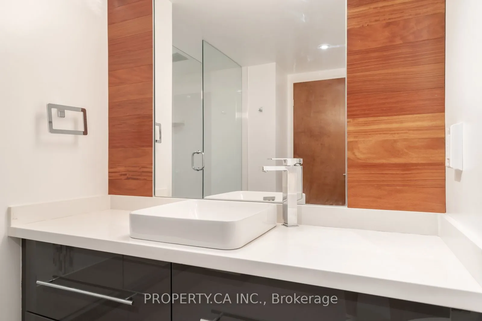 1 Concorde Place #1202