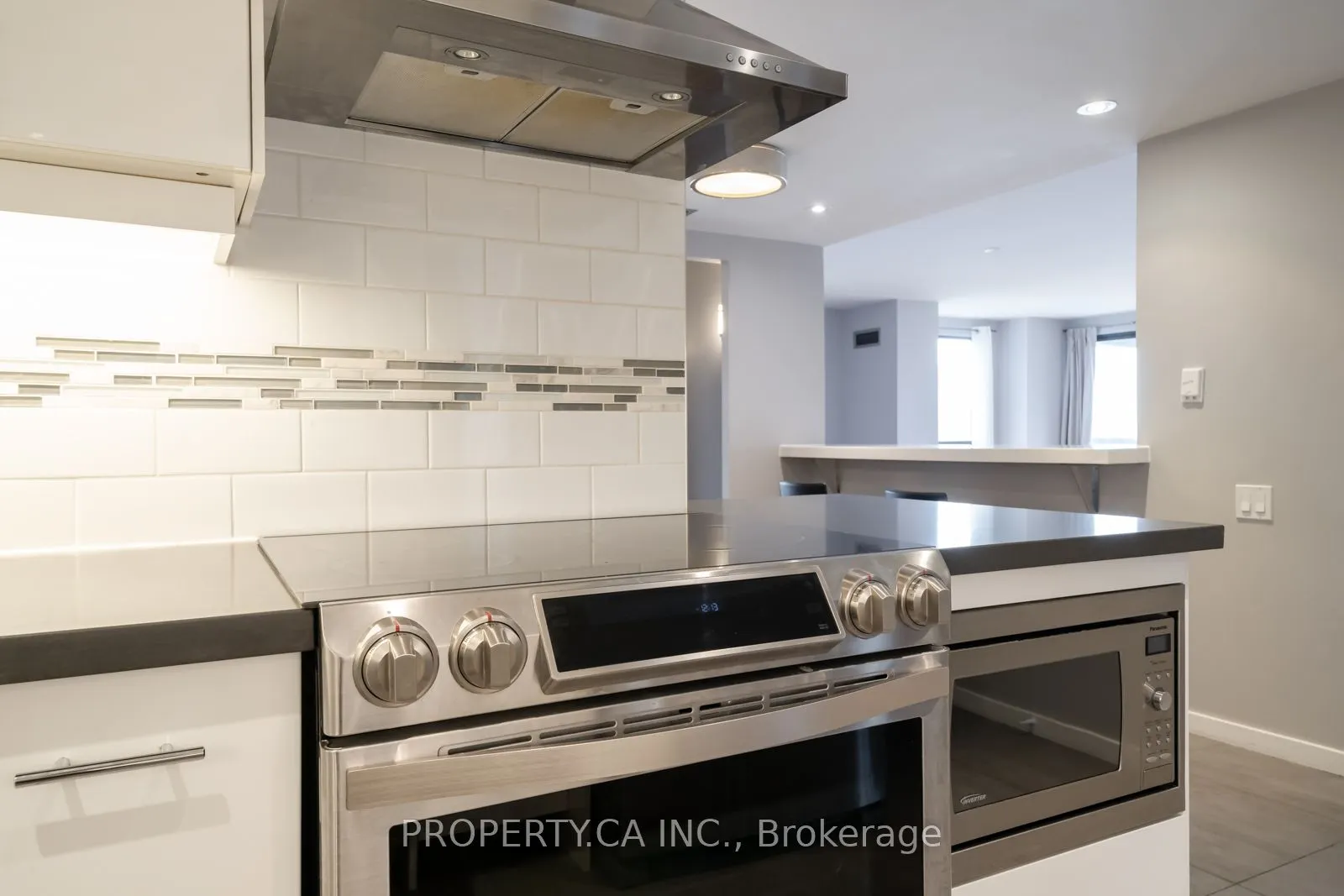 1 Concorde Place #1202