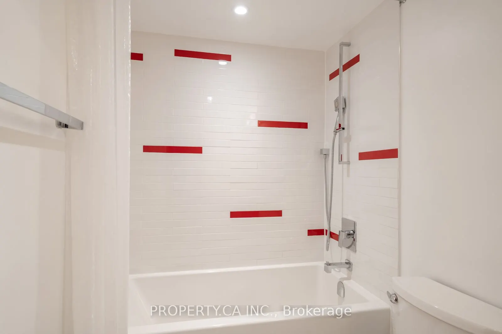 1 Concorde Place #1202