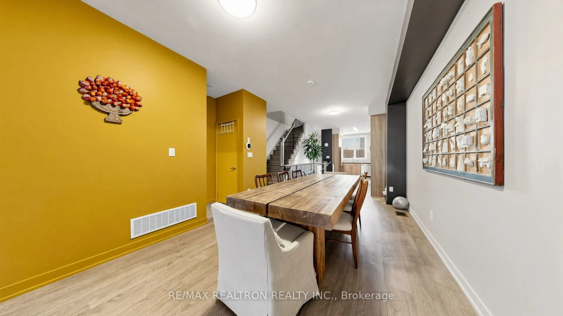 48 Hooyo Terrace
