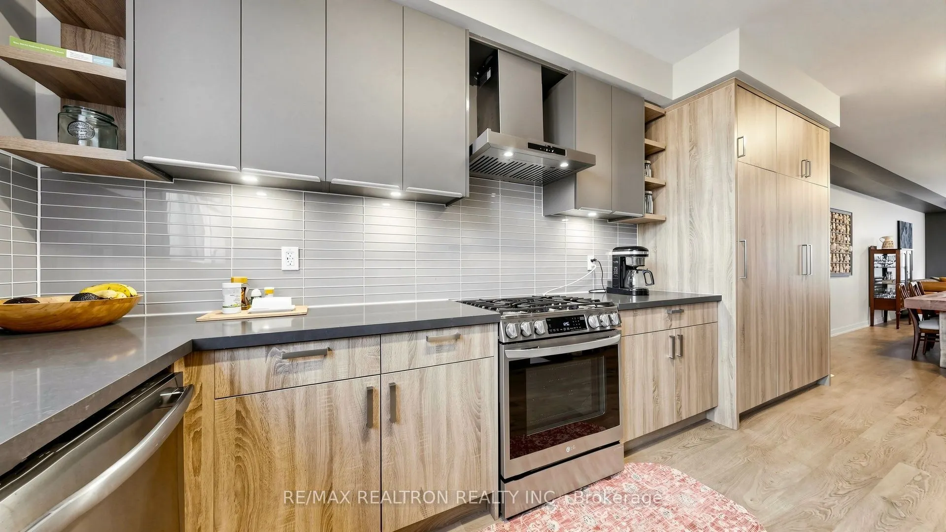 48 Hooyo Terrace