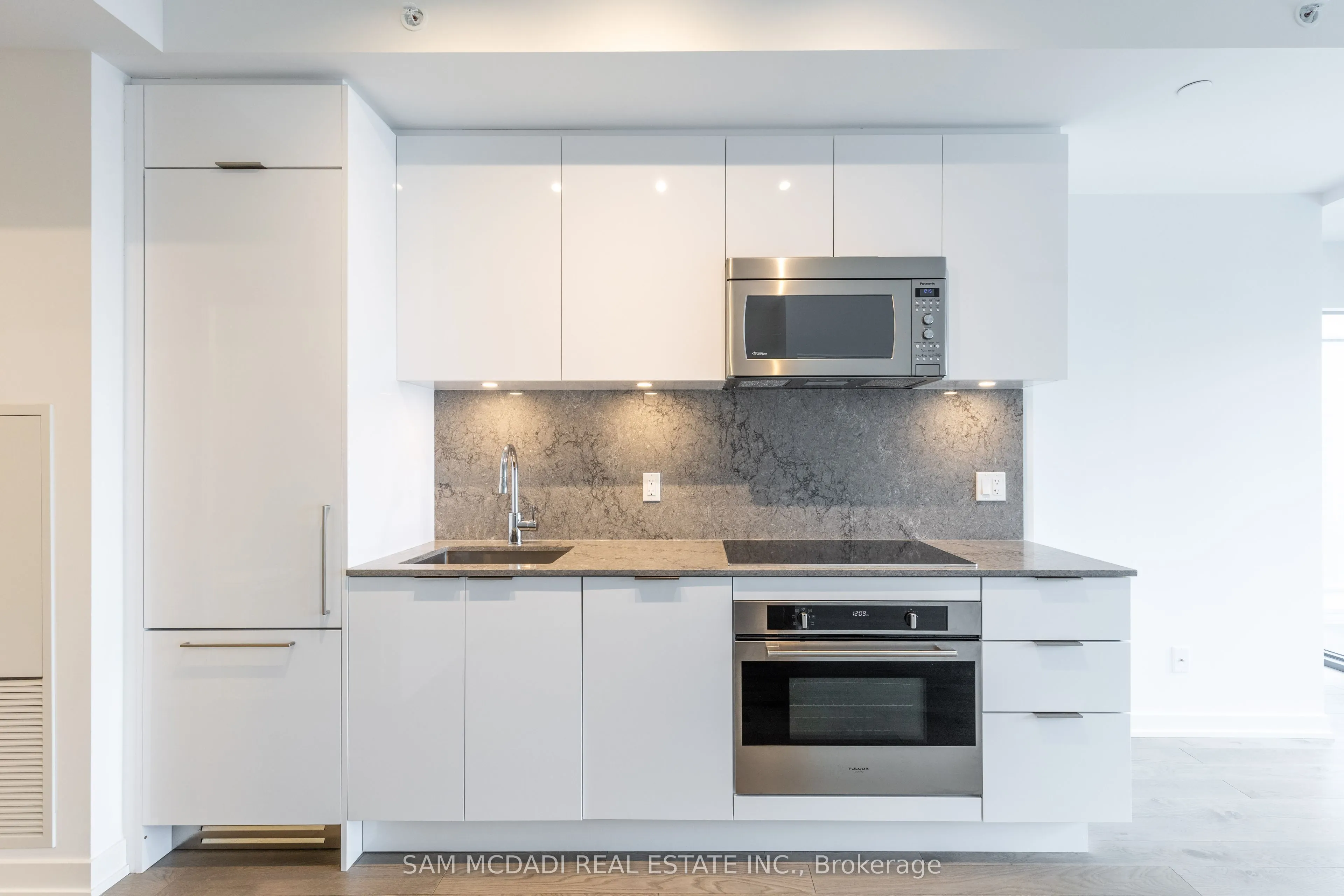 20 Lombard Street #3608