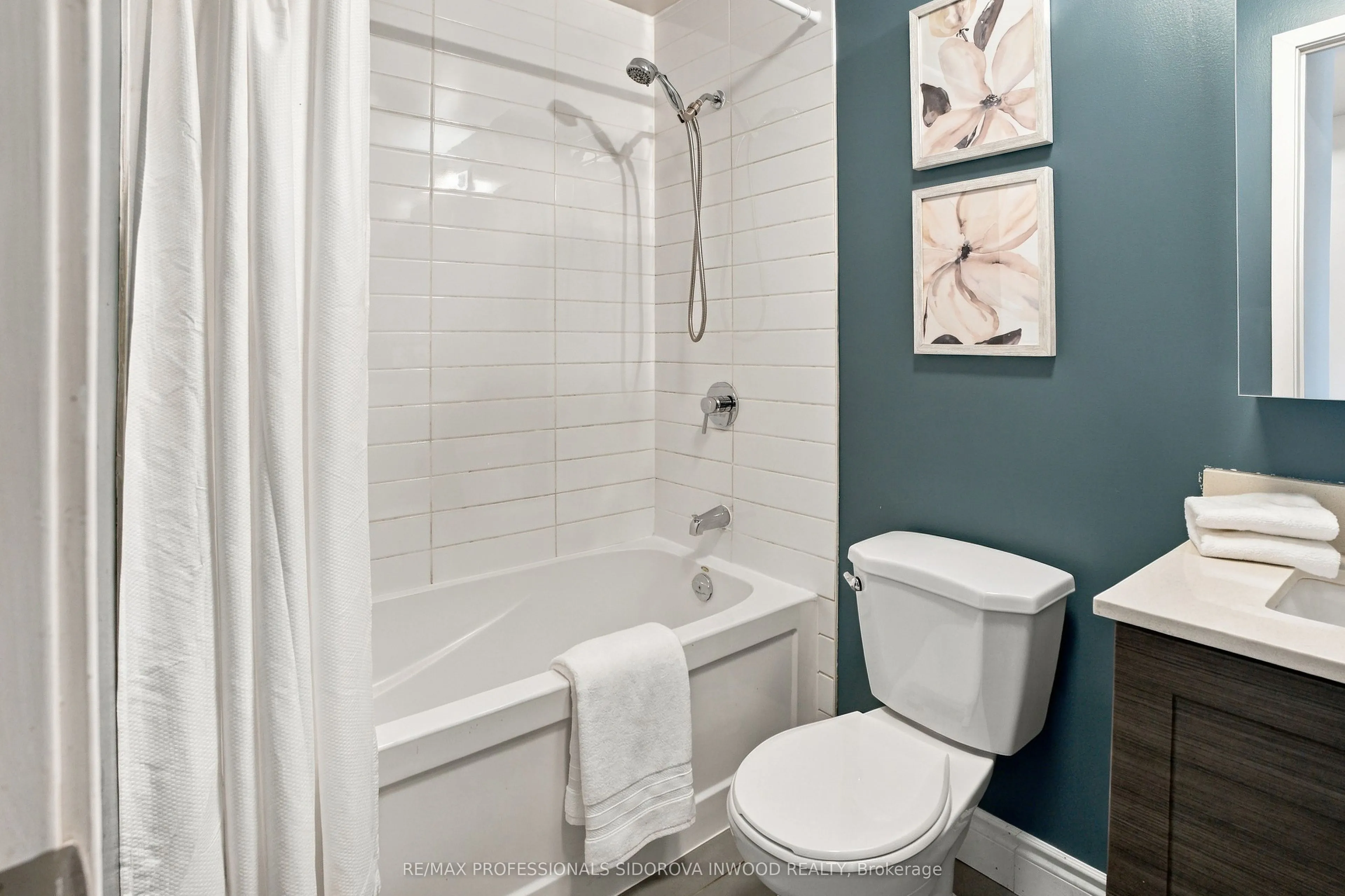 707 Dovercourt Road #215