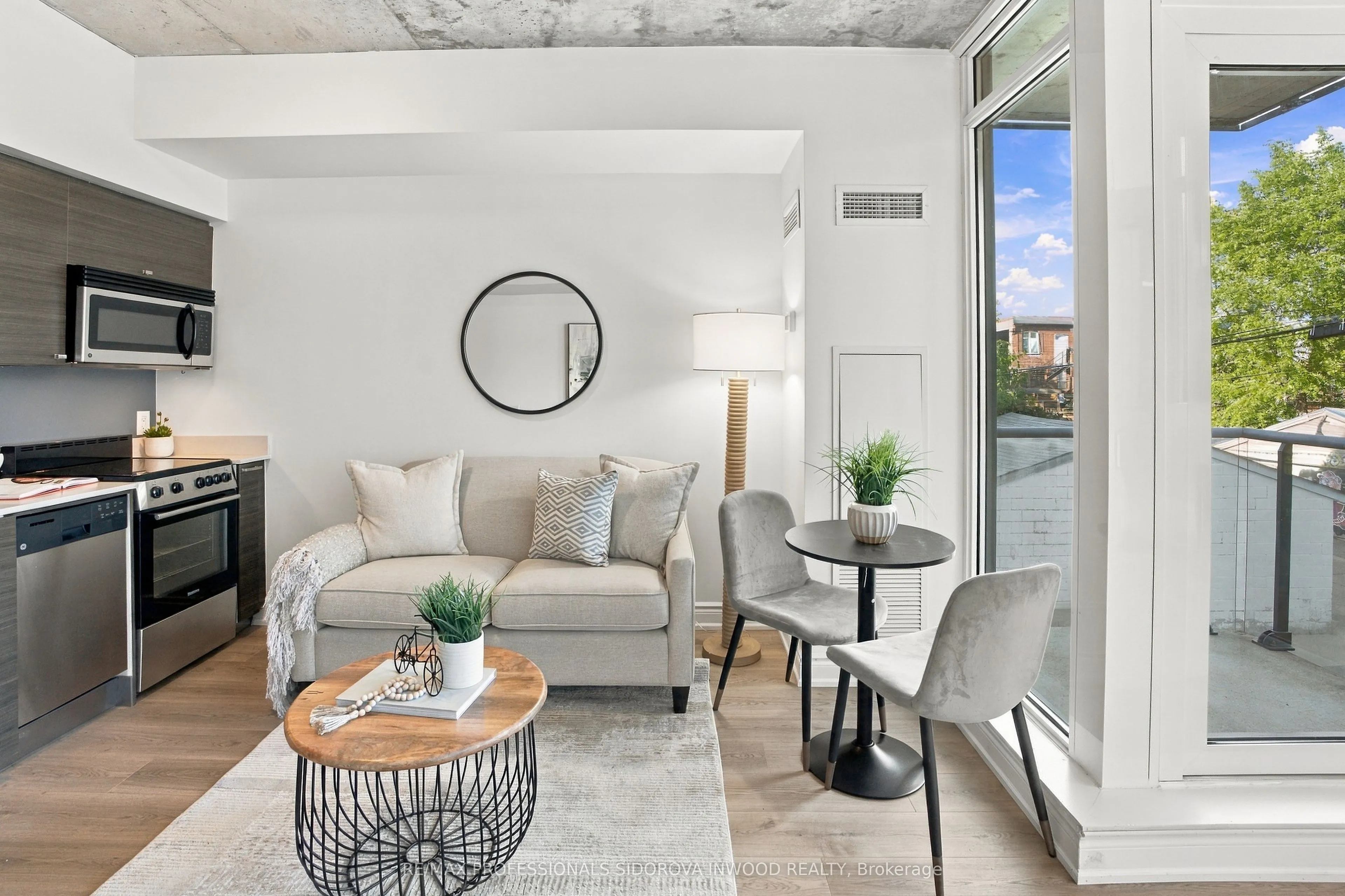 707 Dovercourt Road #215