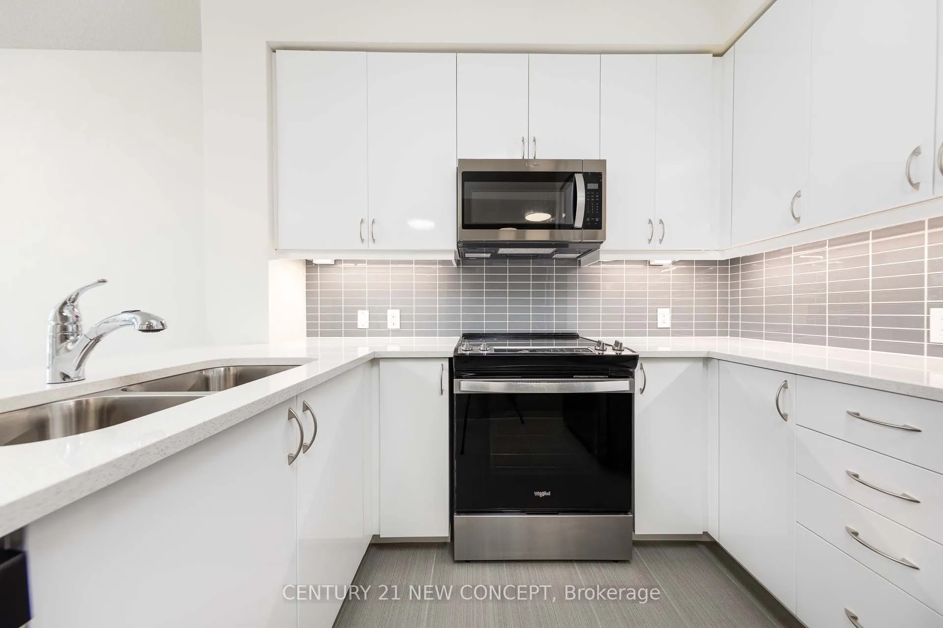 4955 Yonge Street E #705