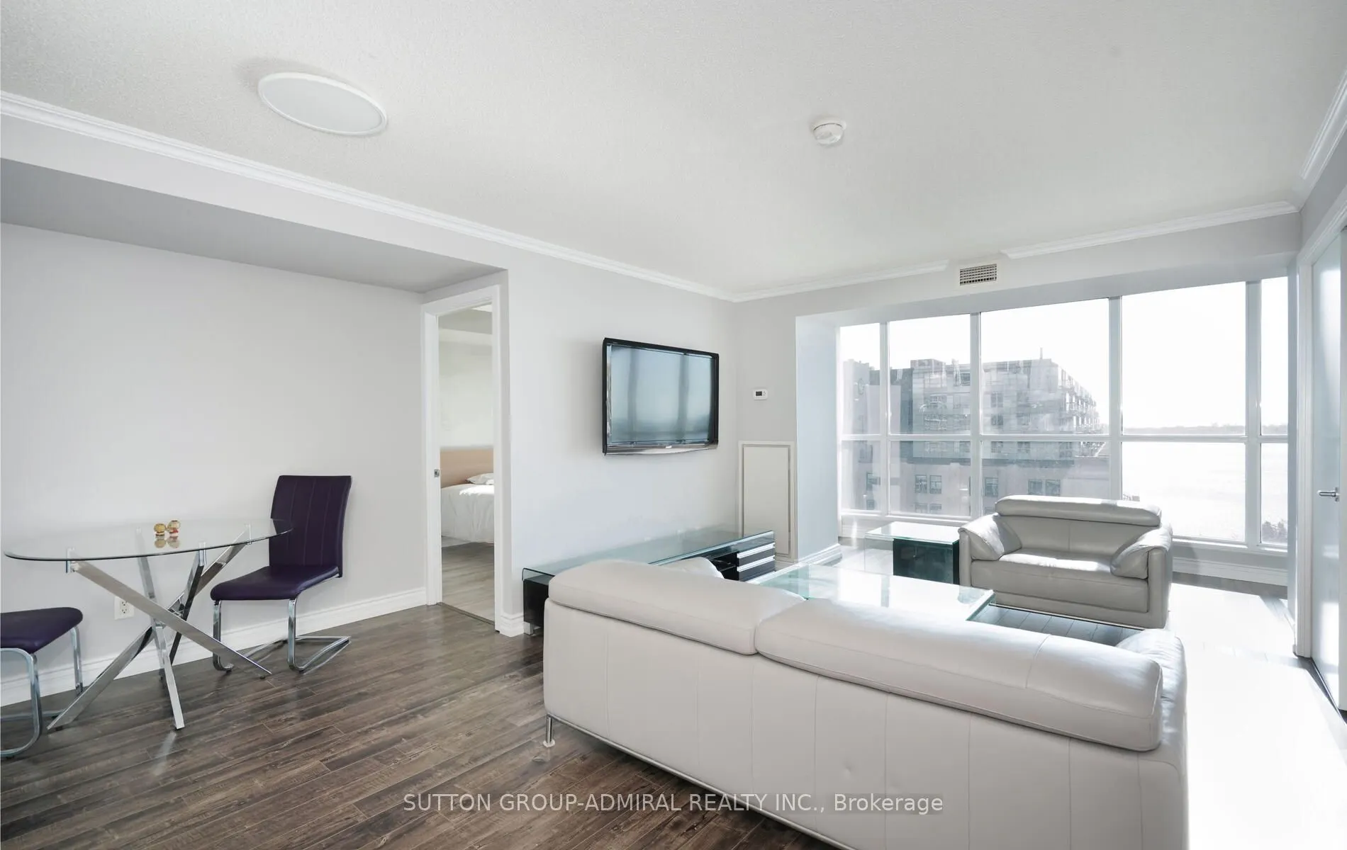 208 Queens Quay W #1207