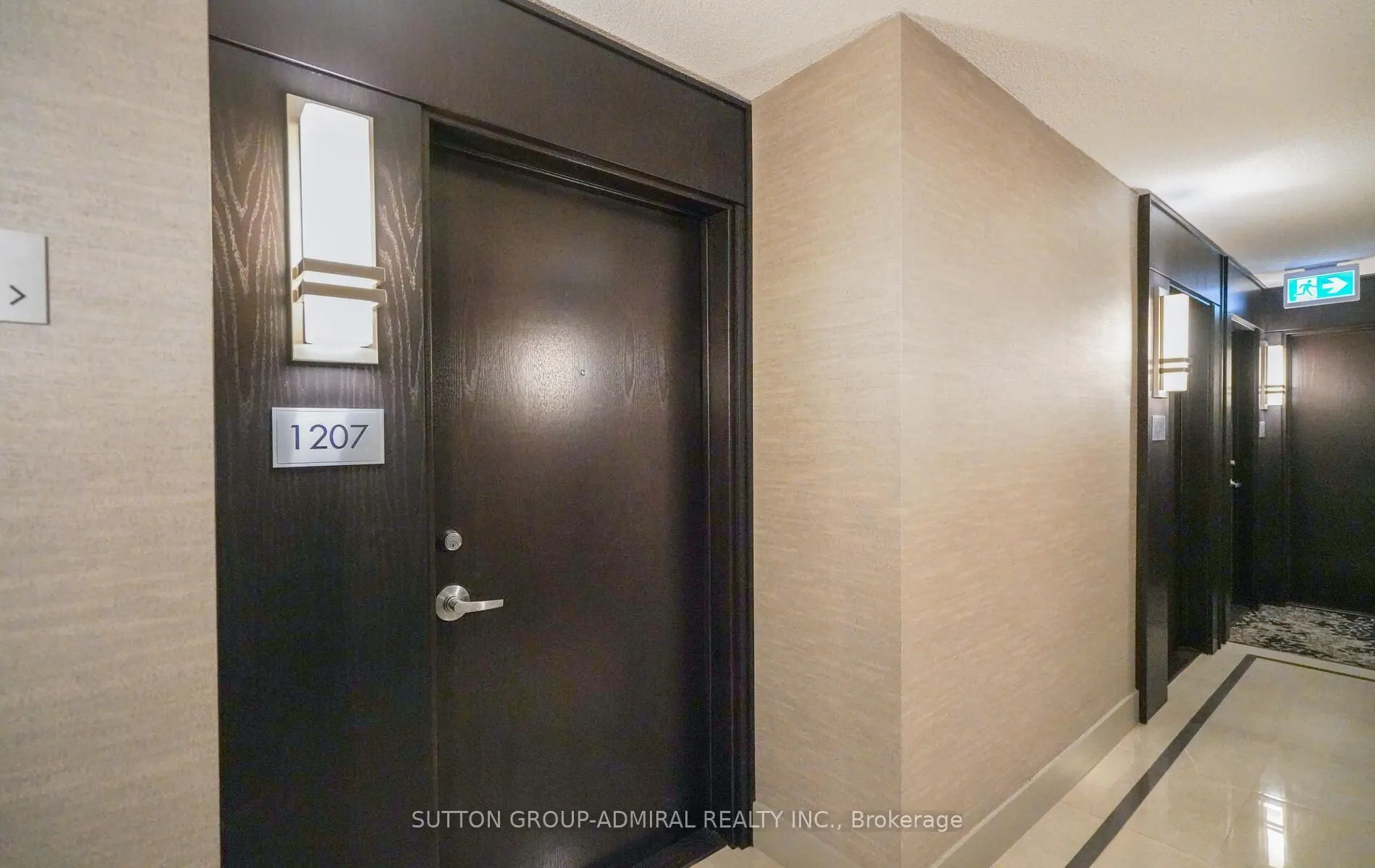 208 Queens Quay W #1207