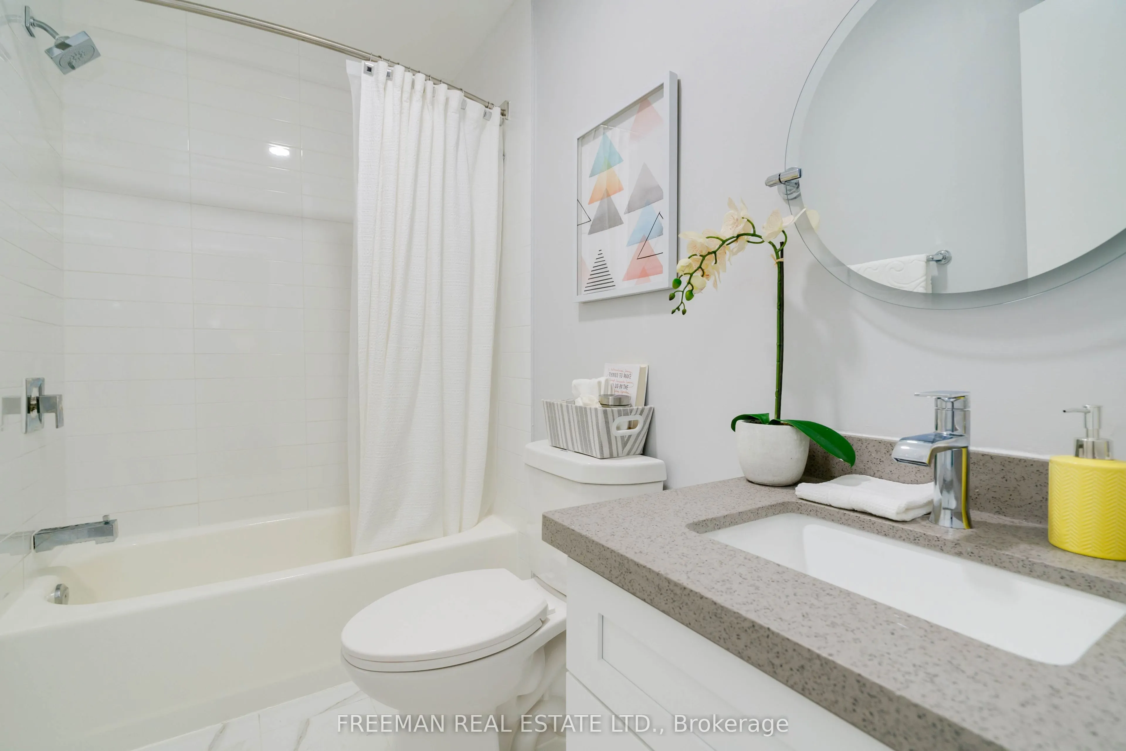 214 Wellesley Street #304