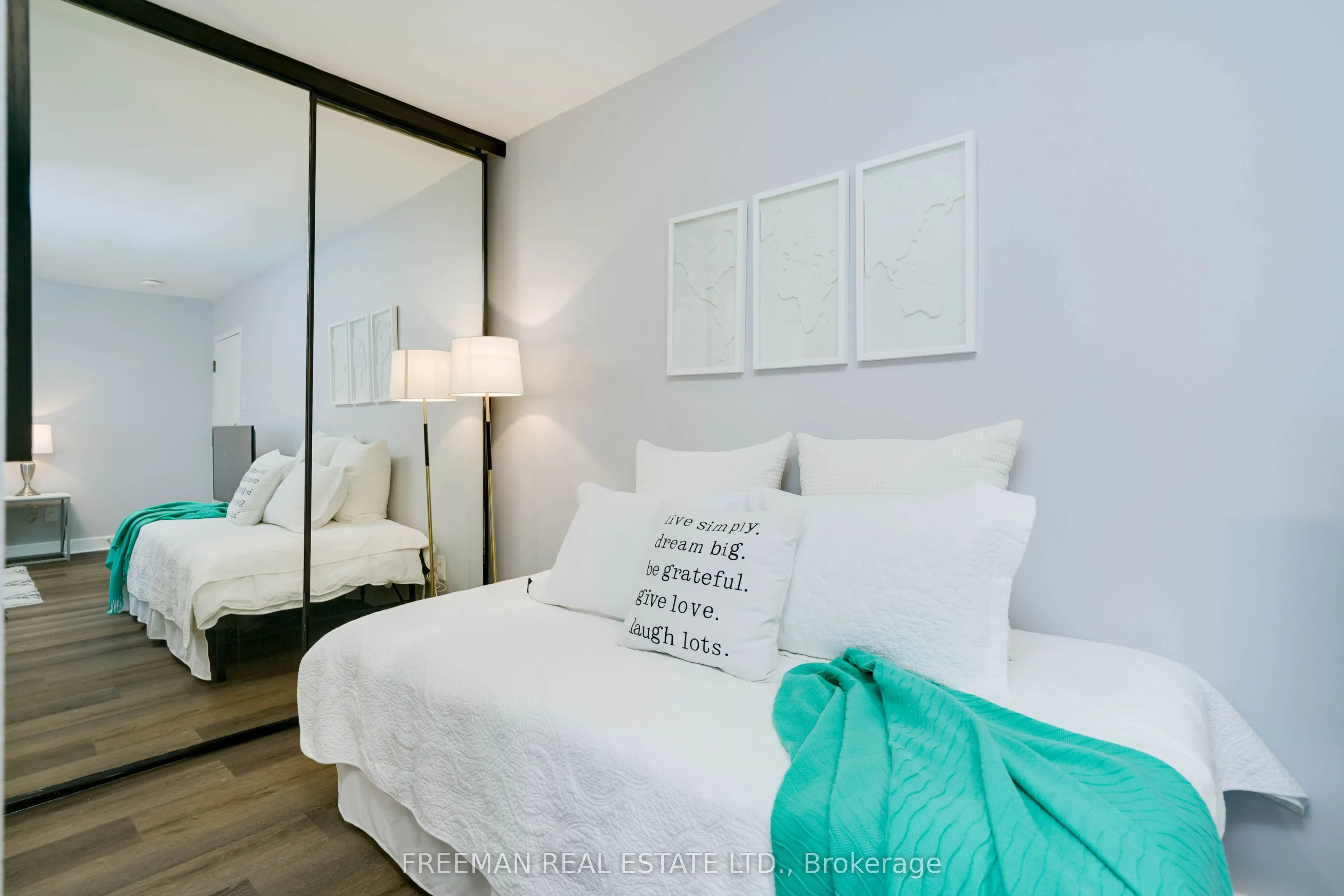 214 Wellesley Street #304