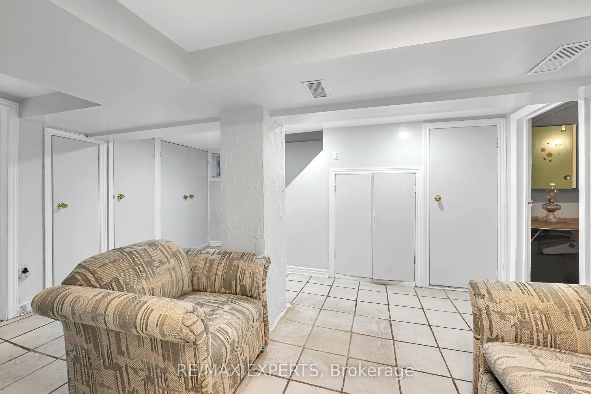 406 Lauder Avenue
