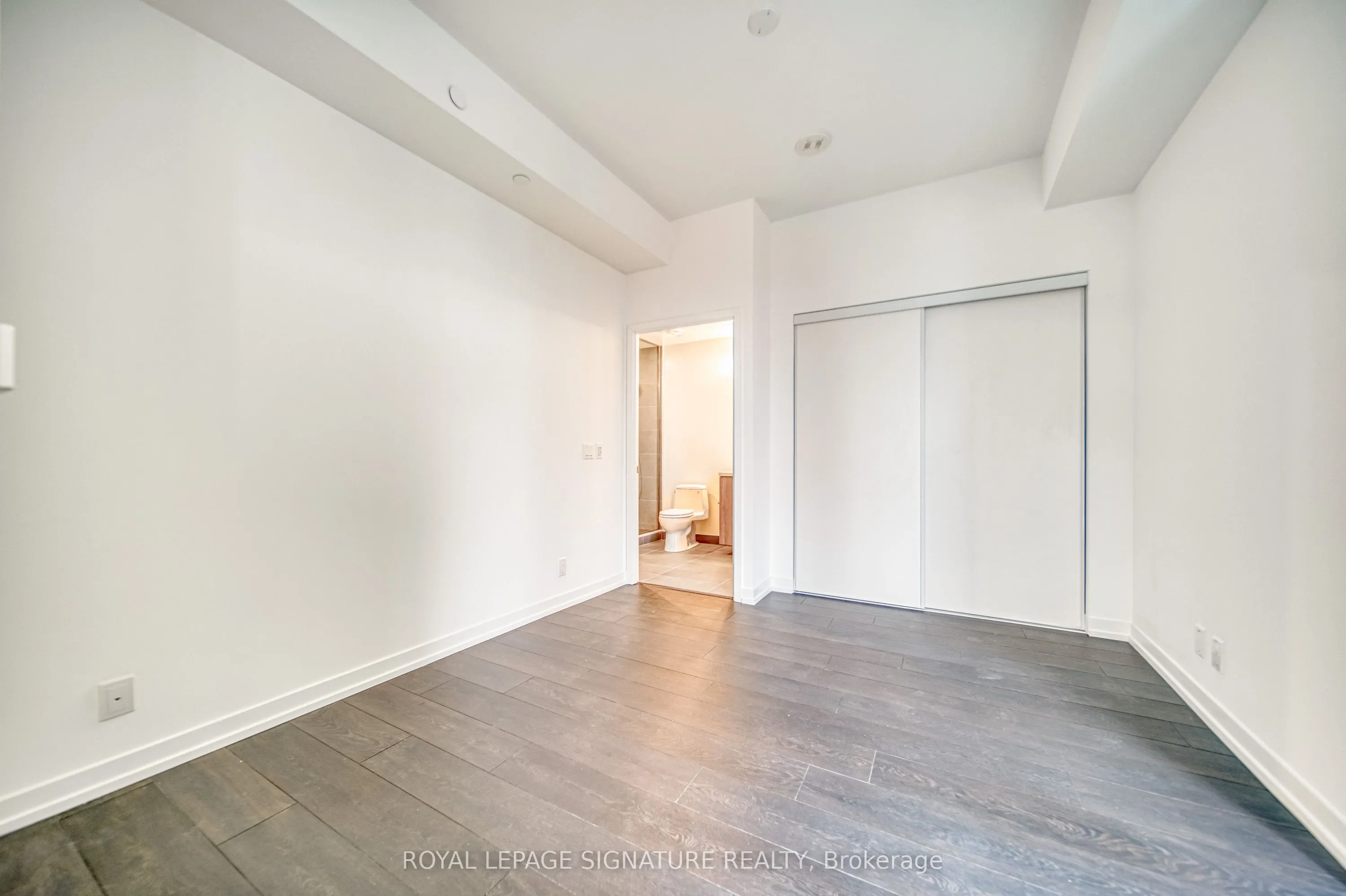 2020 Bathurst Street #807