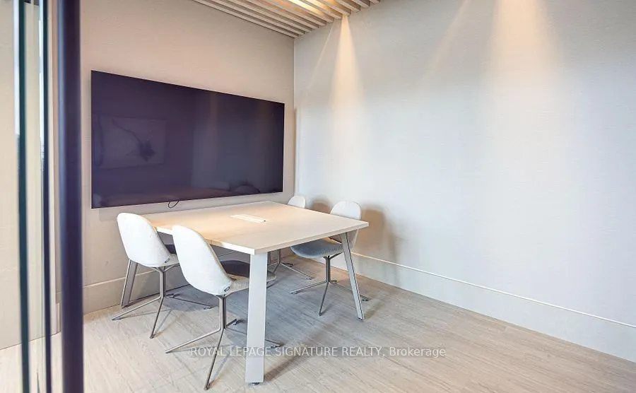 2020 Bathurst Street #807