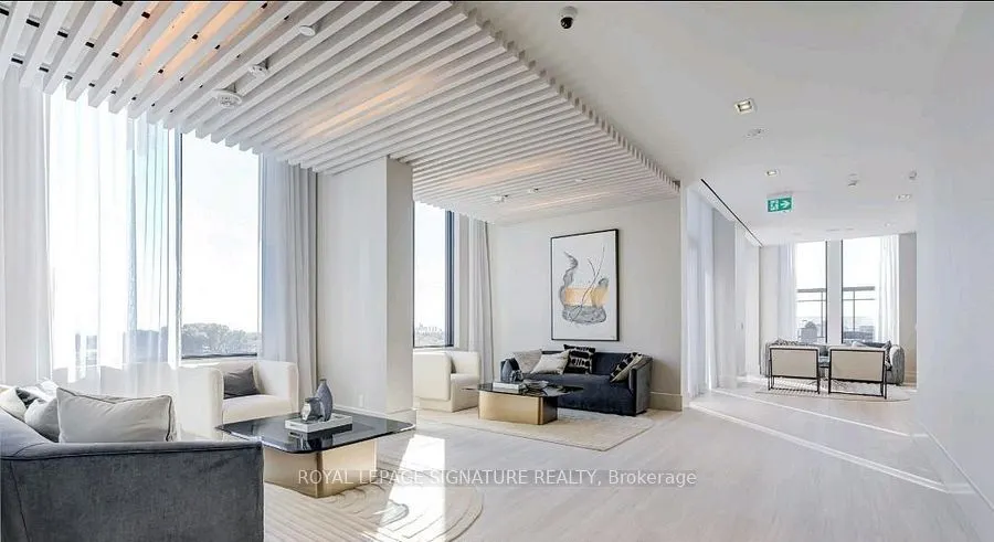 2020 Bathurst Street #807