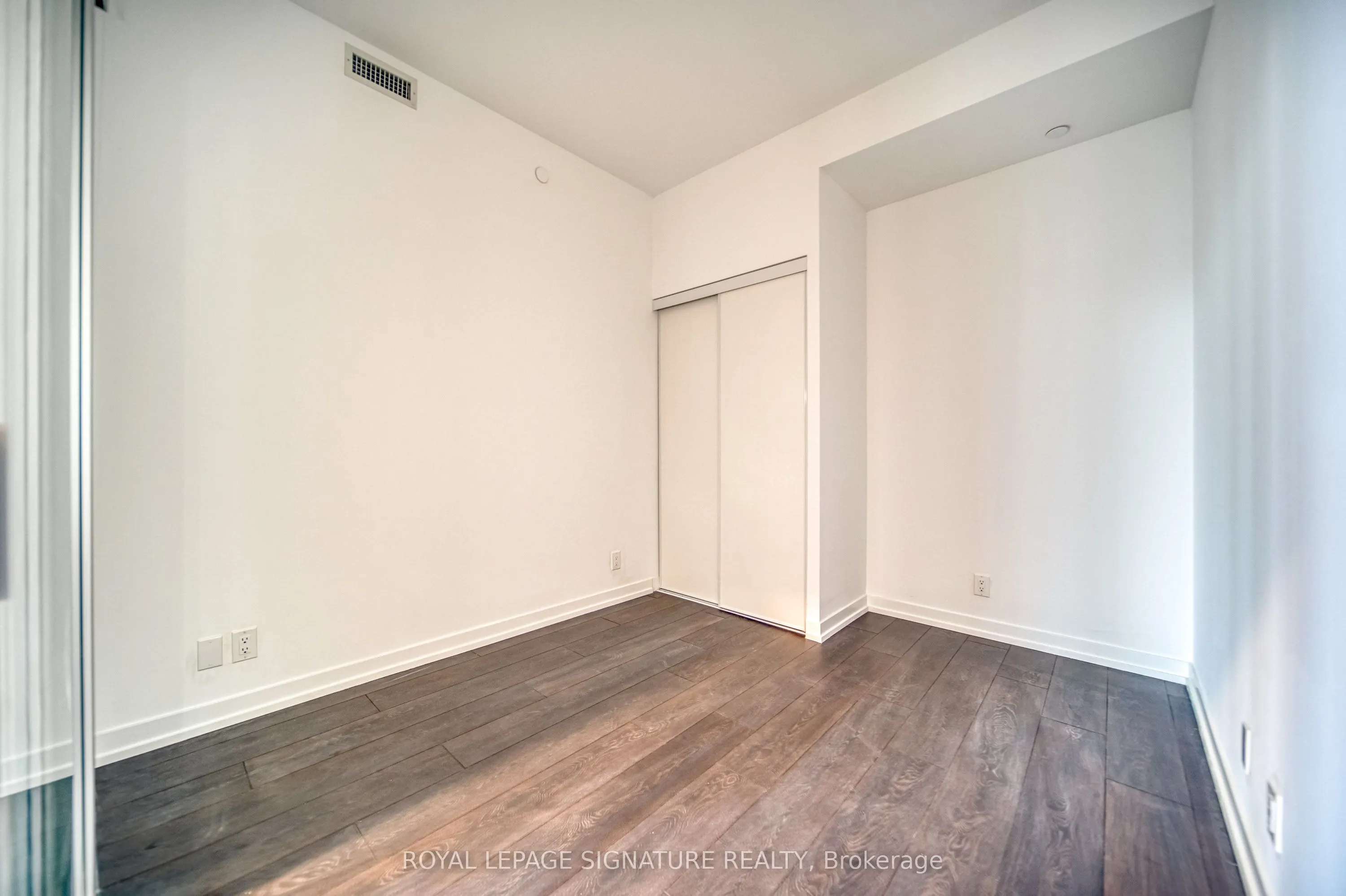 2020 Bathurst Street #807