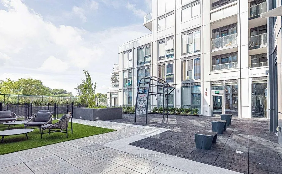 2020 Bathurst Street #807