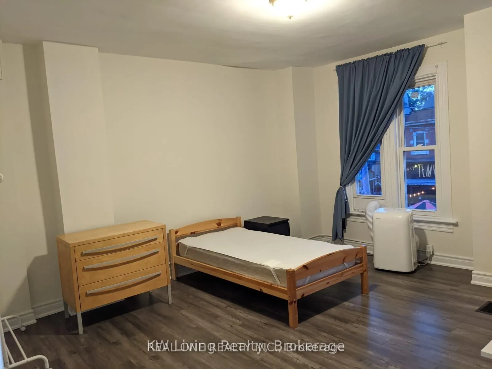 27 Kensington Avenue