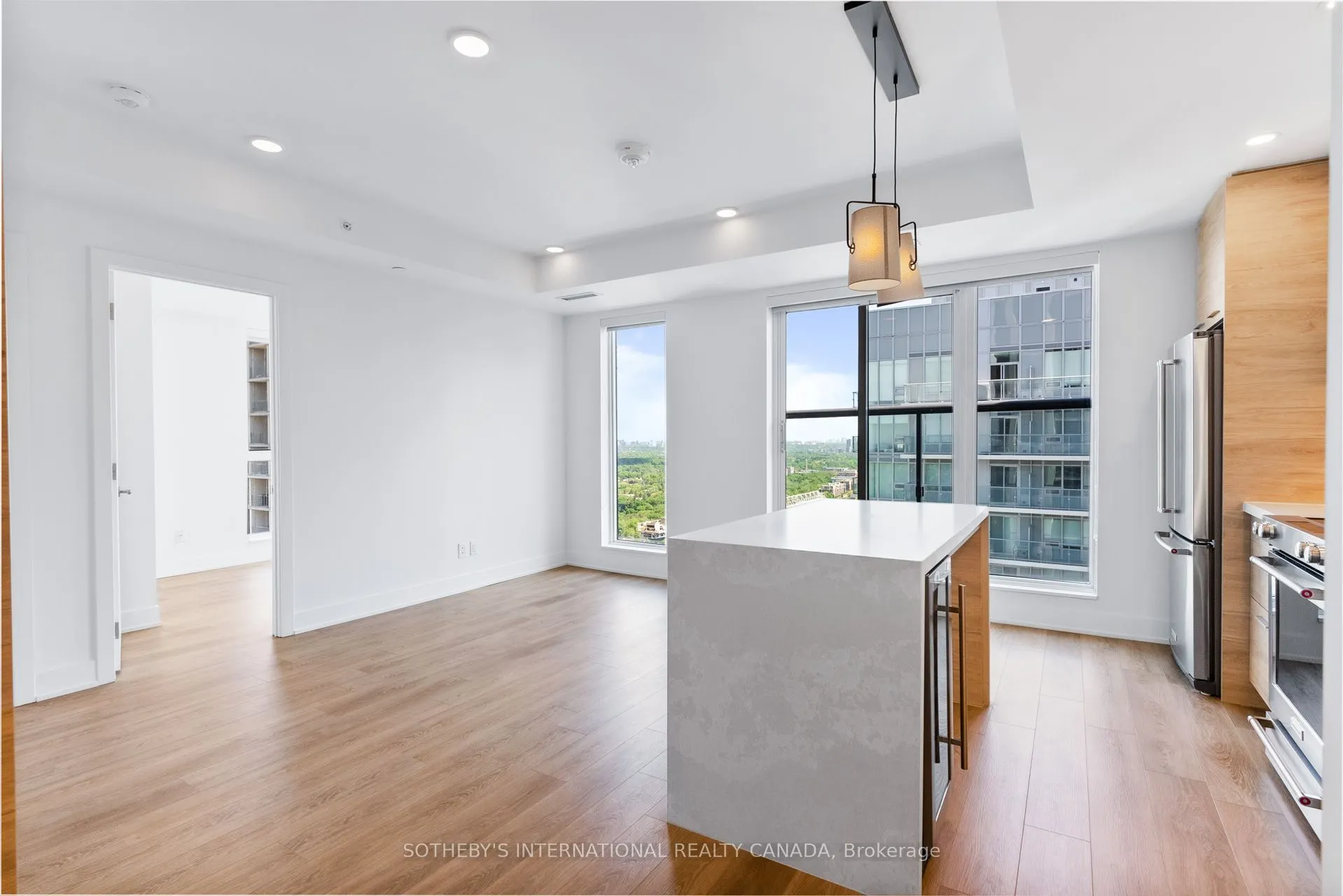 200 Redpath Avenue #1101