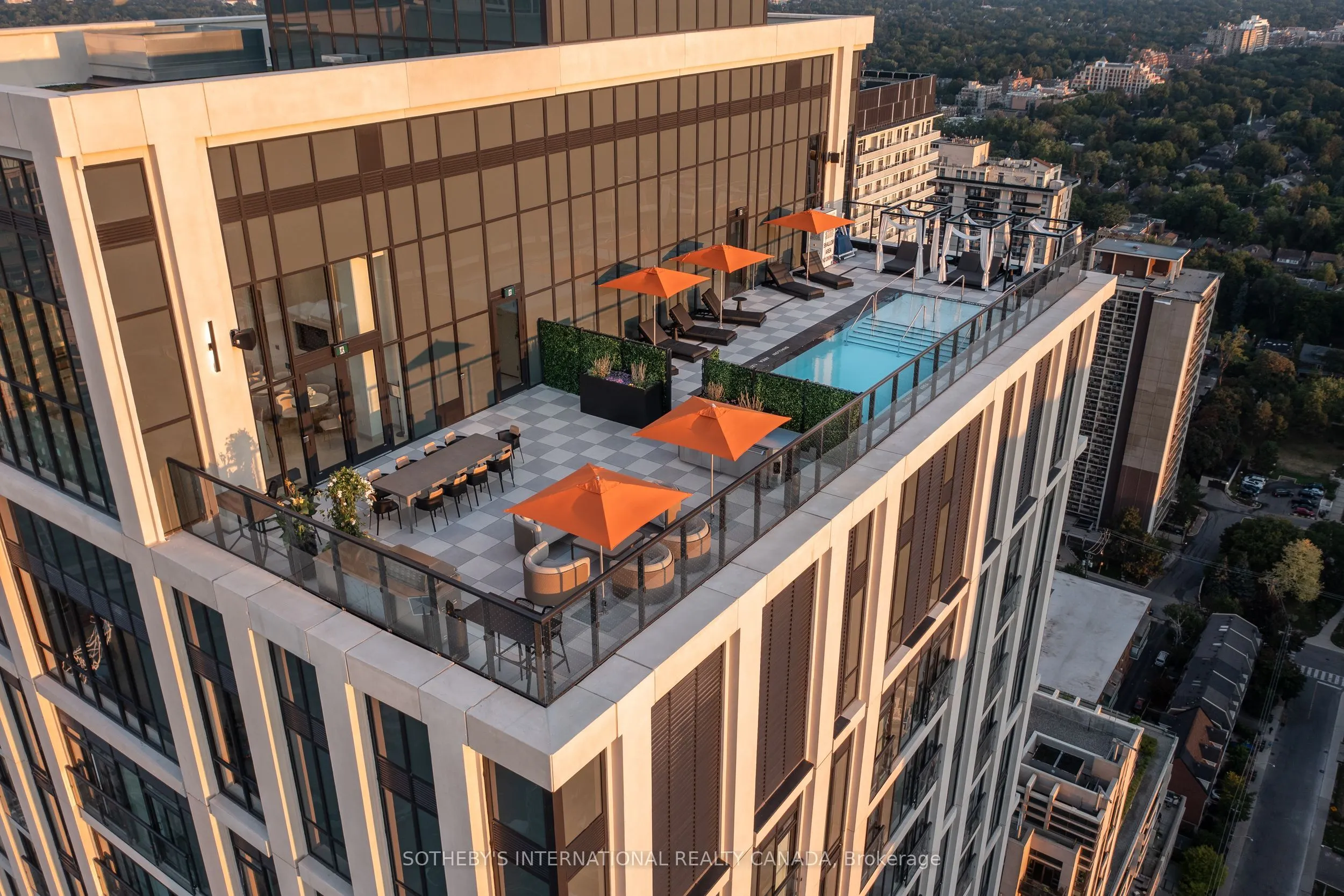200 Redpath Avenue #1101