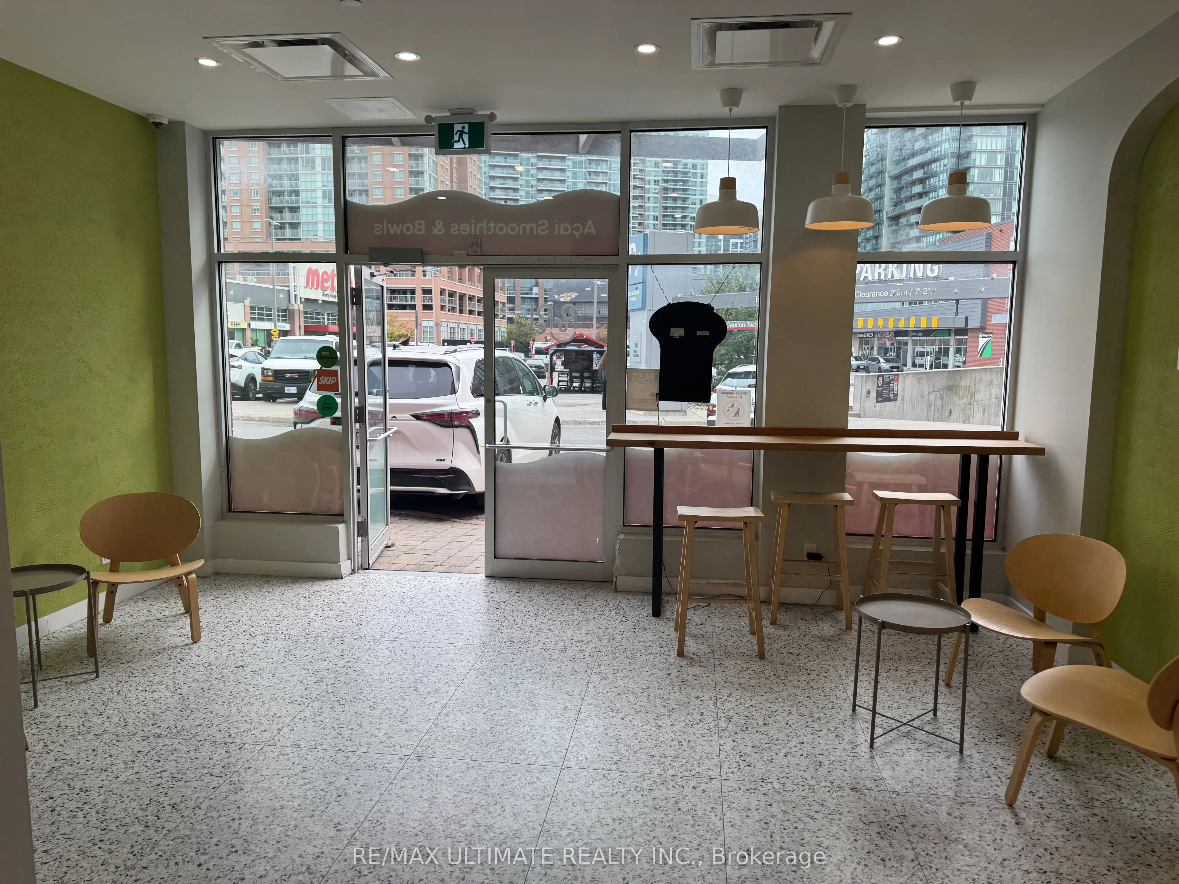 61 Hanna Avenue #B01004A
