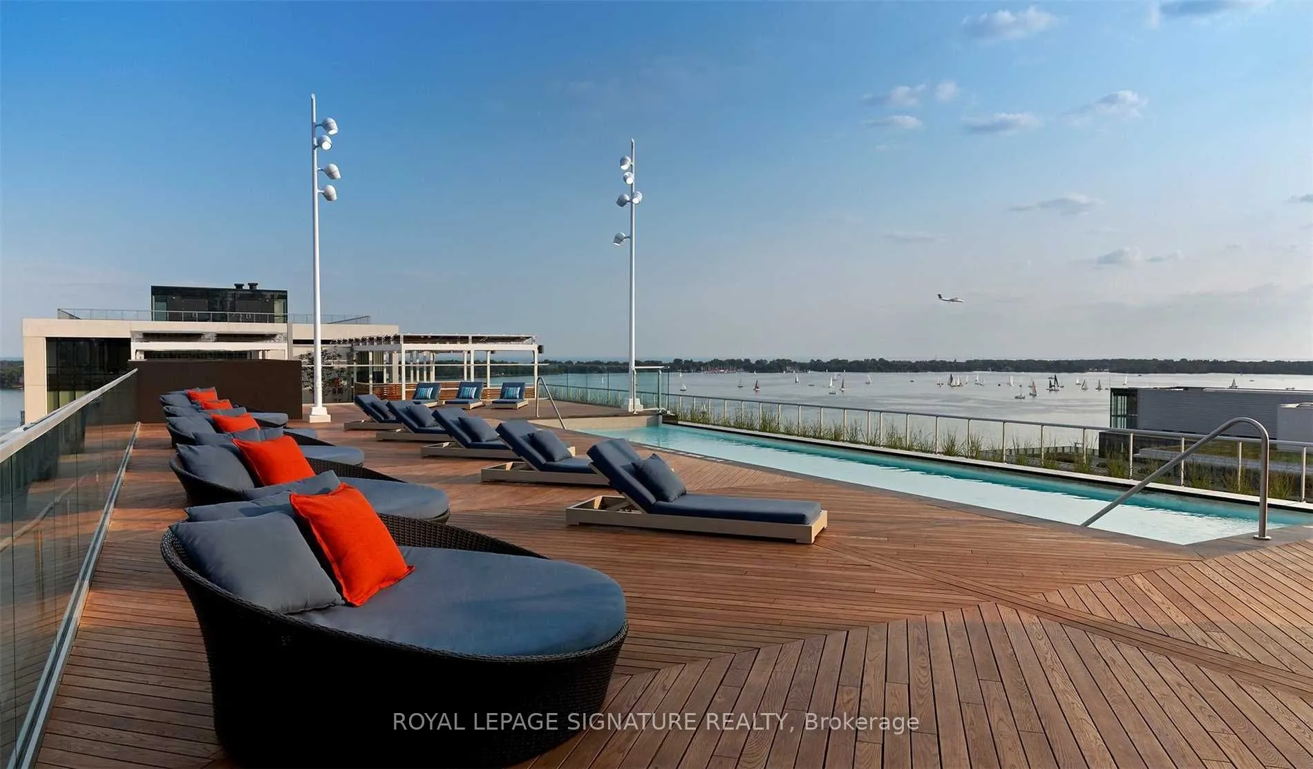 15 Merchants' Wharf #442