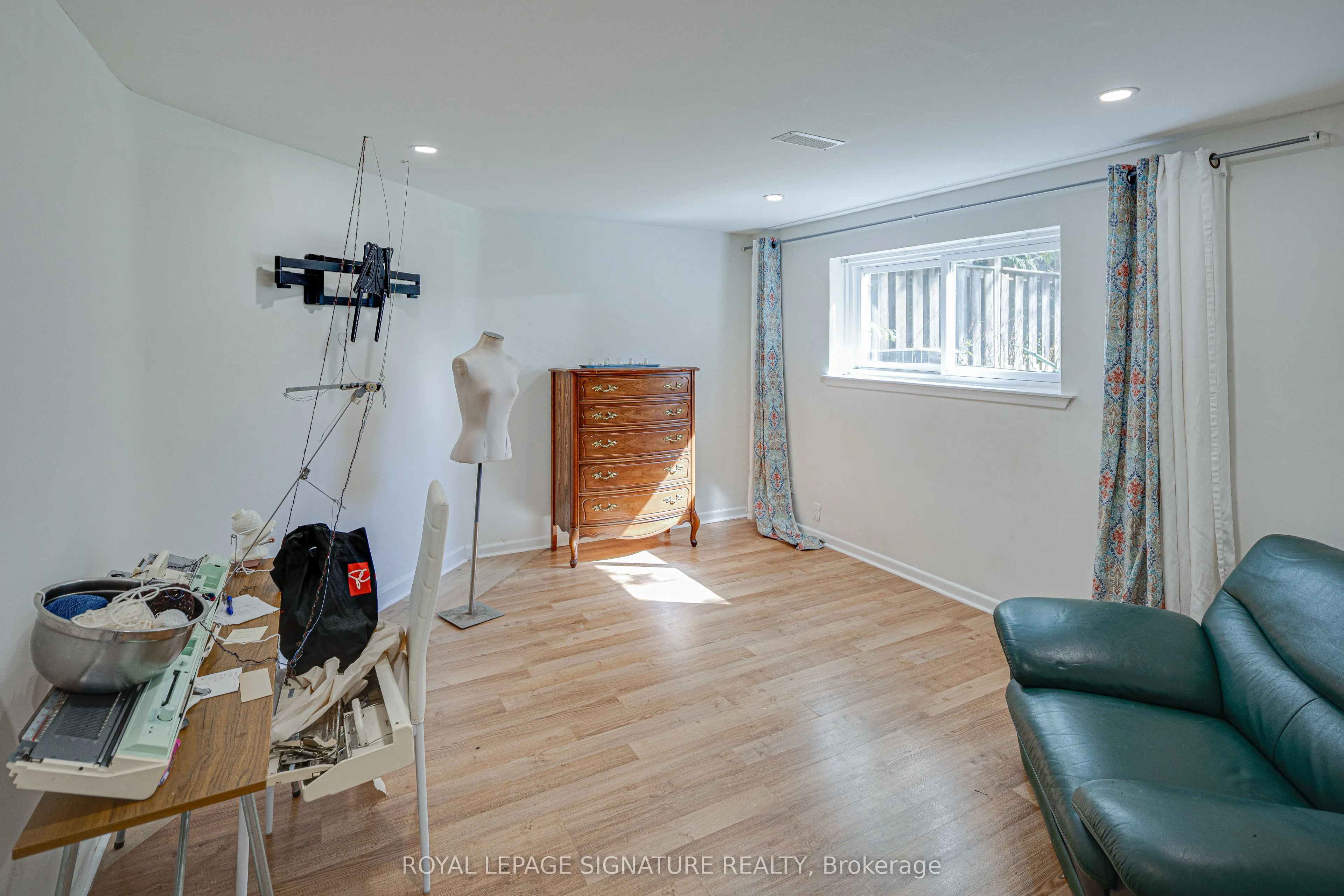 45 Fenelon Drive
