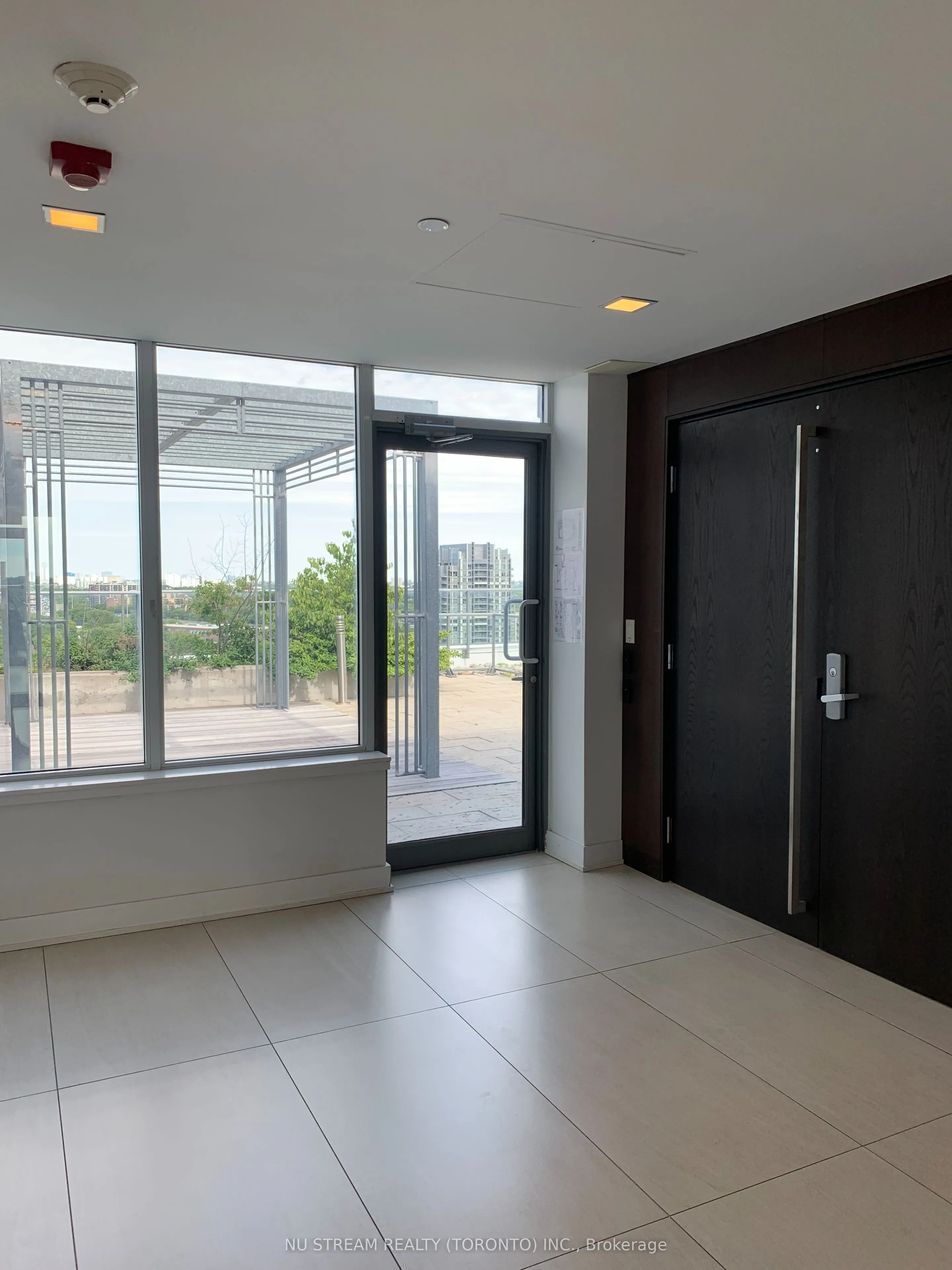 28 Avondale Avenue #309
