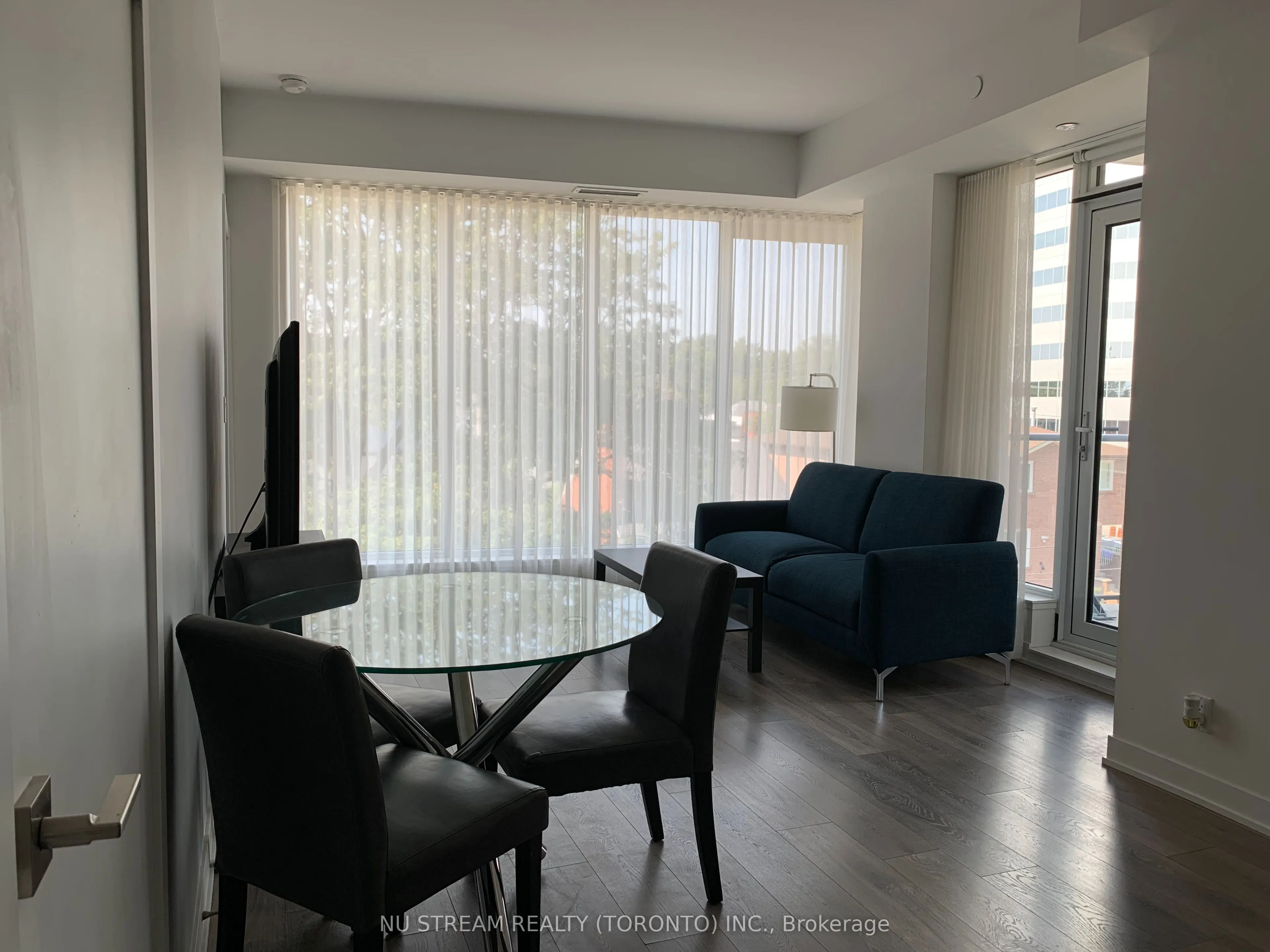 28 Avondale Avenue #309
