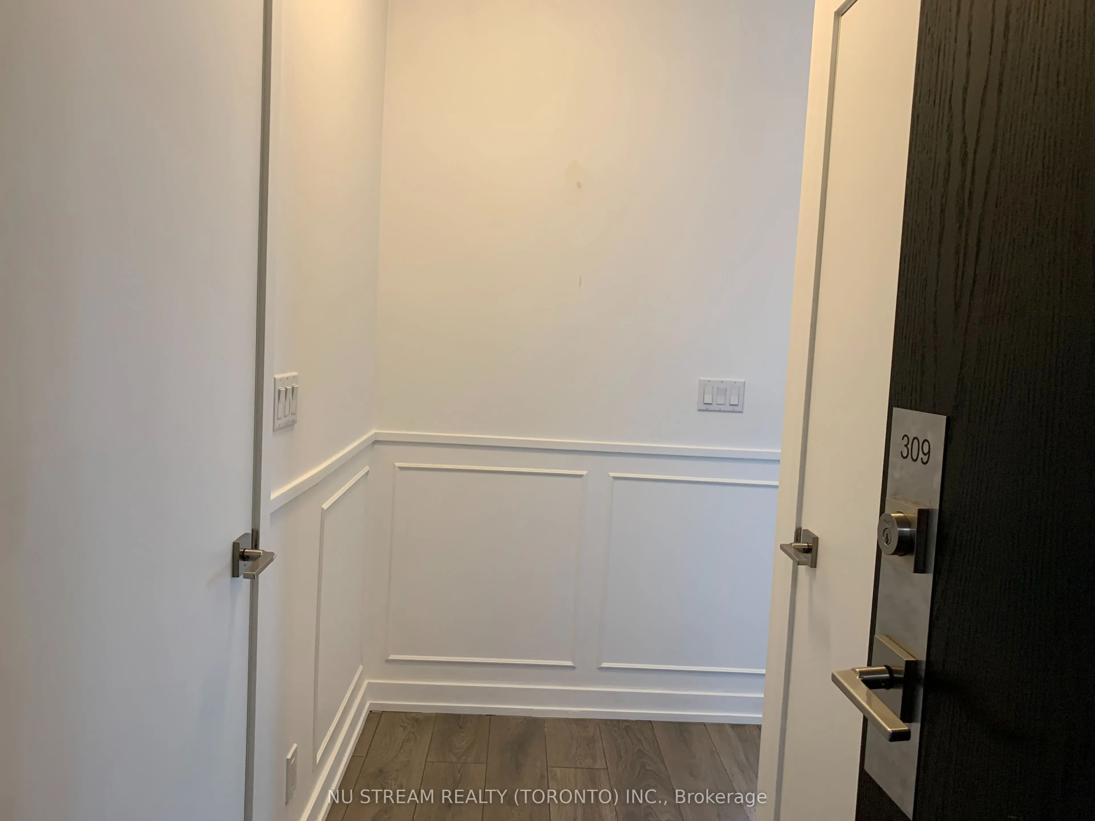 28 Avondale Avenue #309
