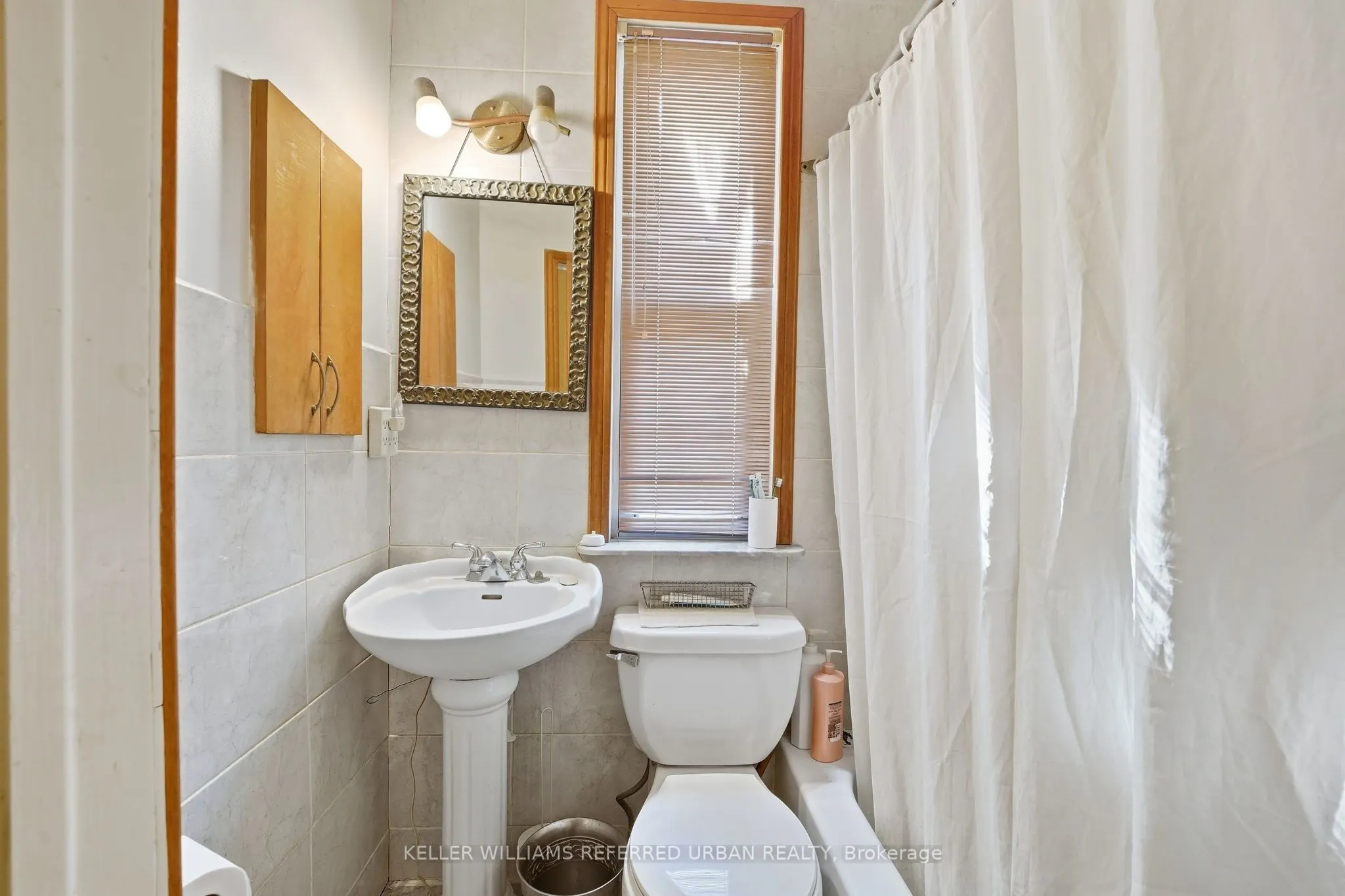 266 Roxton Road