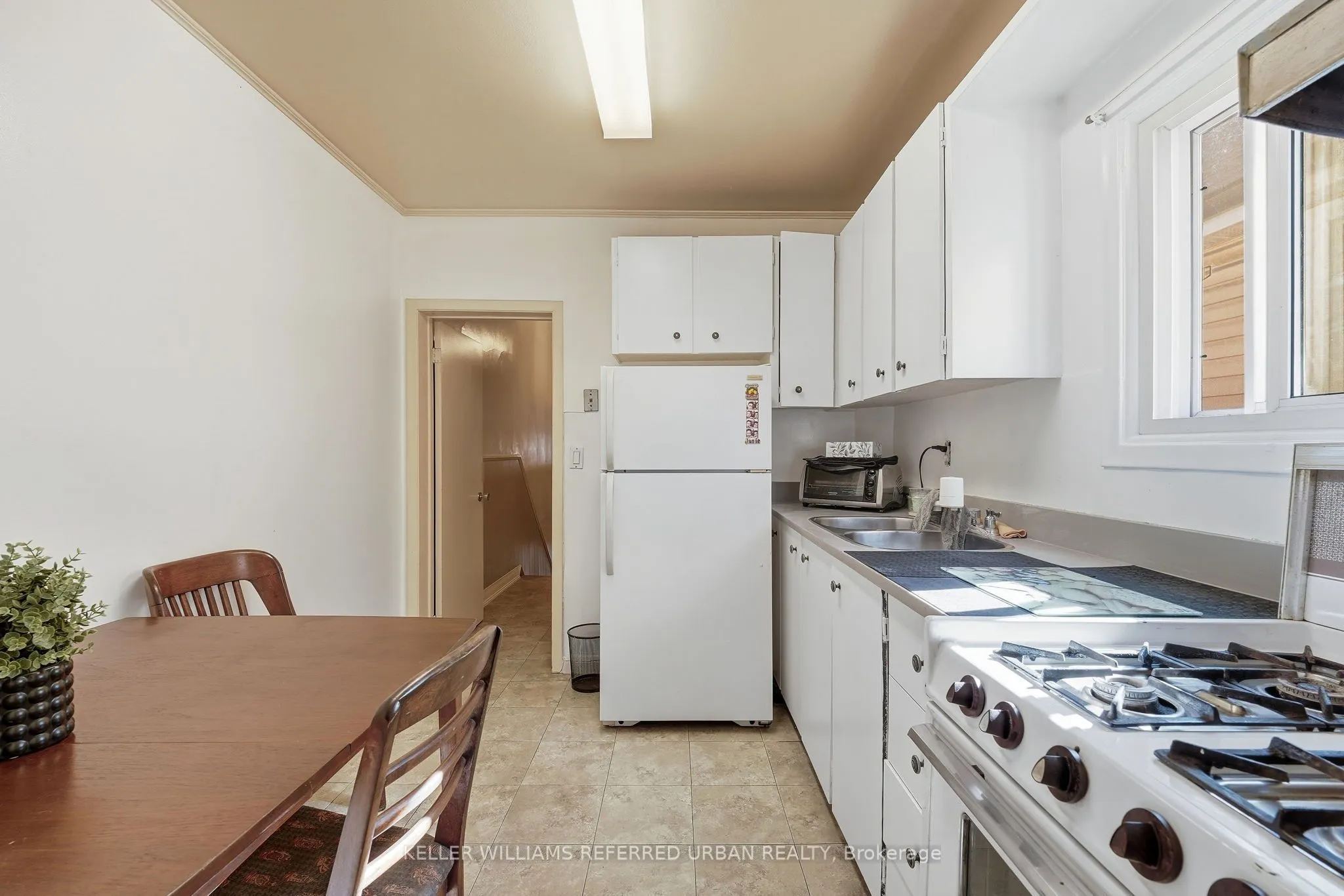 266 Roxton Road