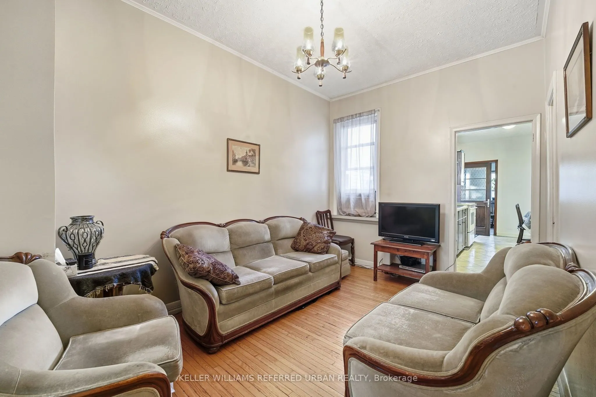 266 Roxton Road