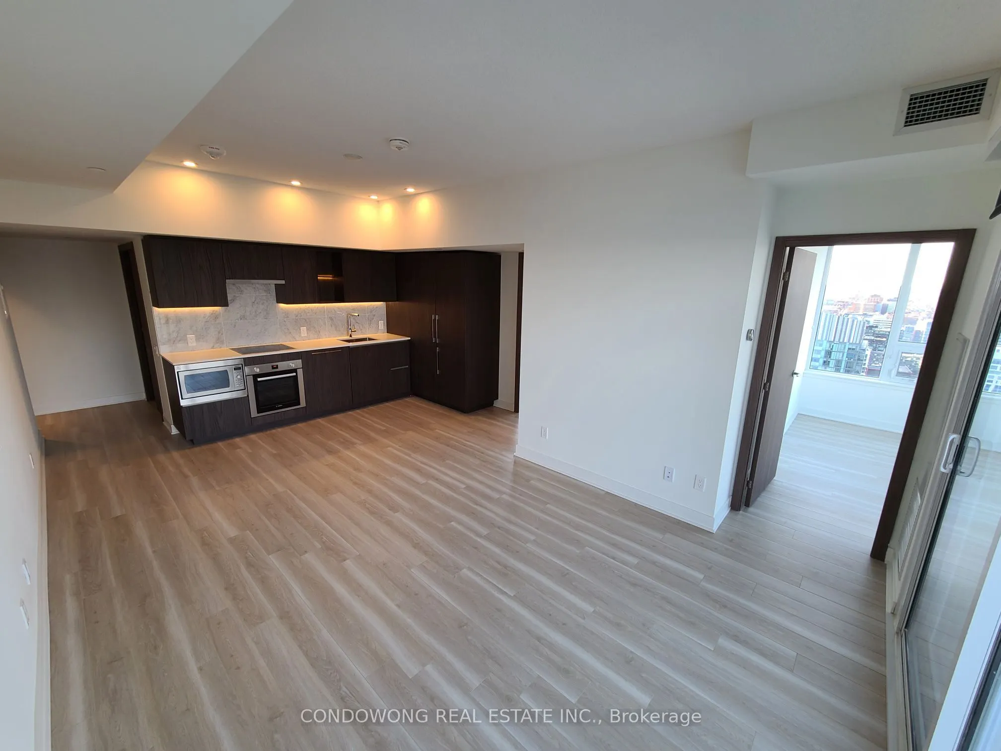 17 Bathurst Street #4510