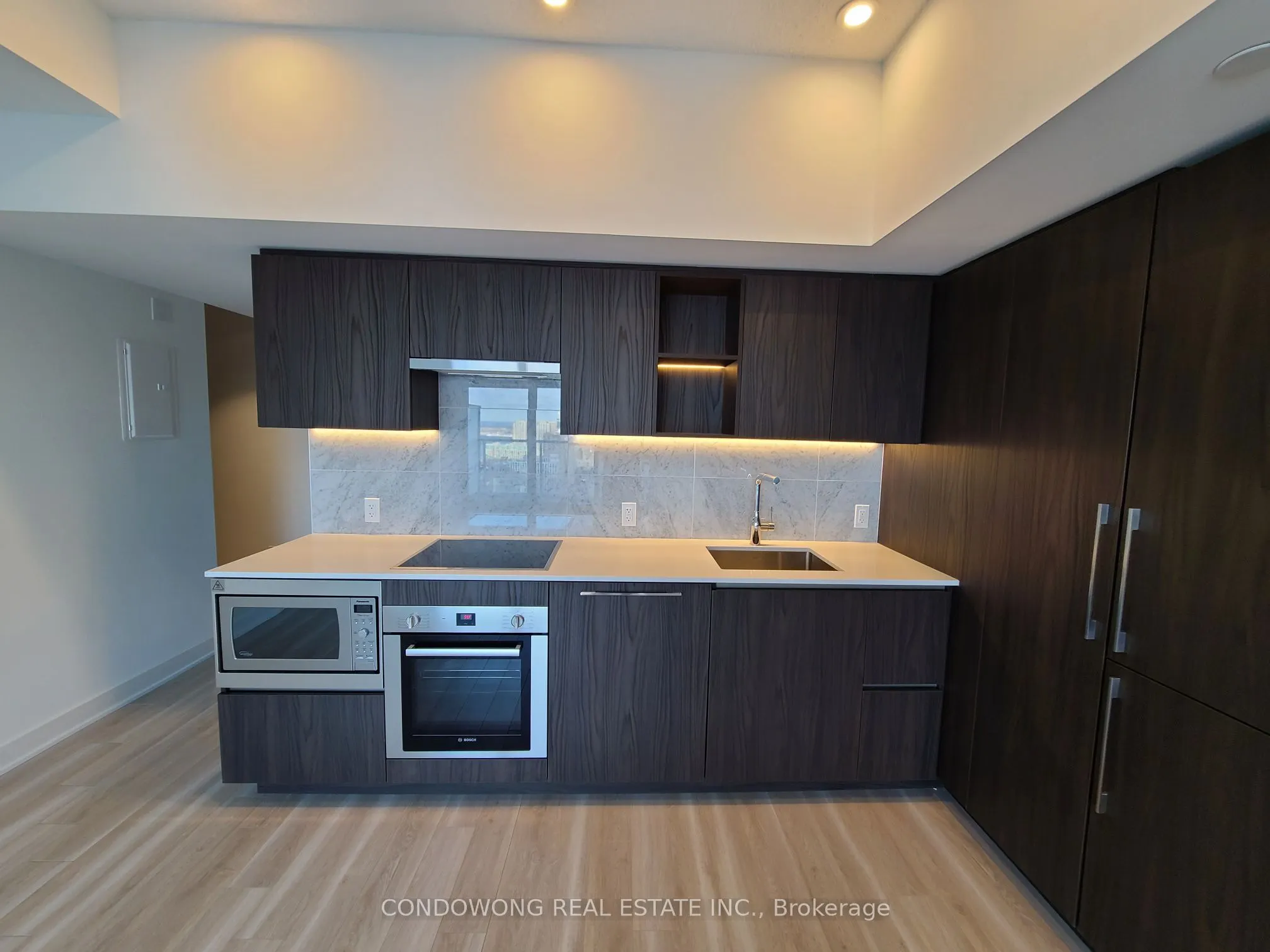 17 Bathurst Street #4510