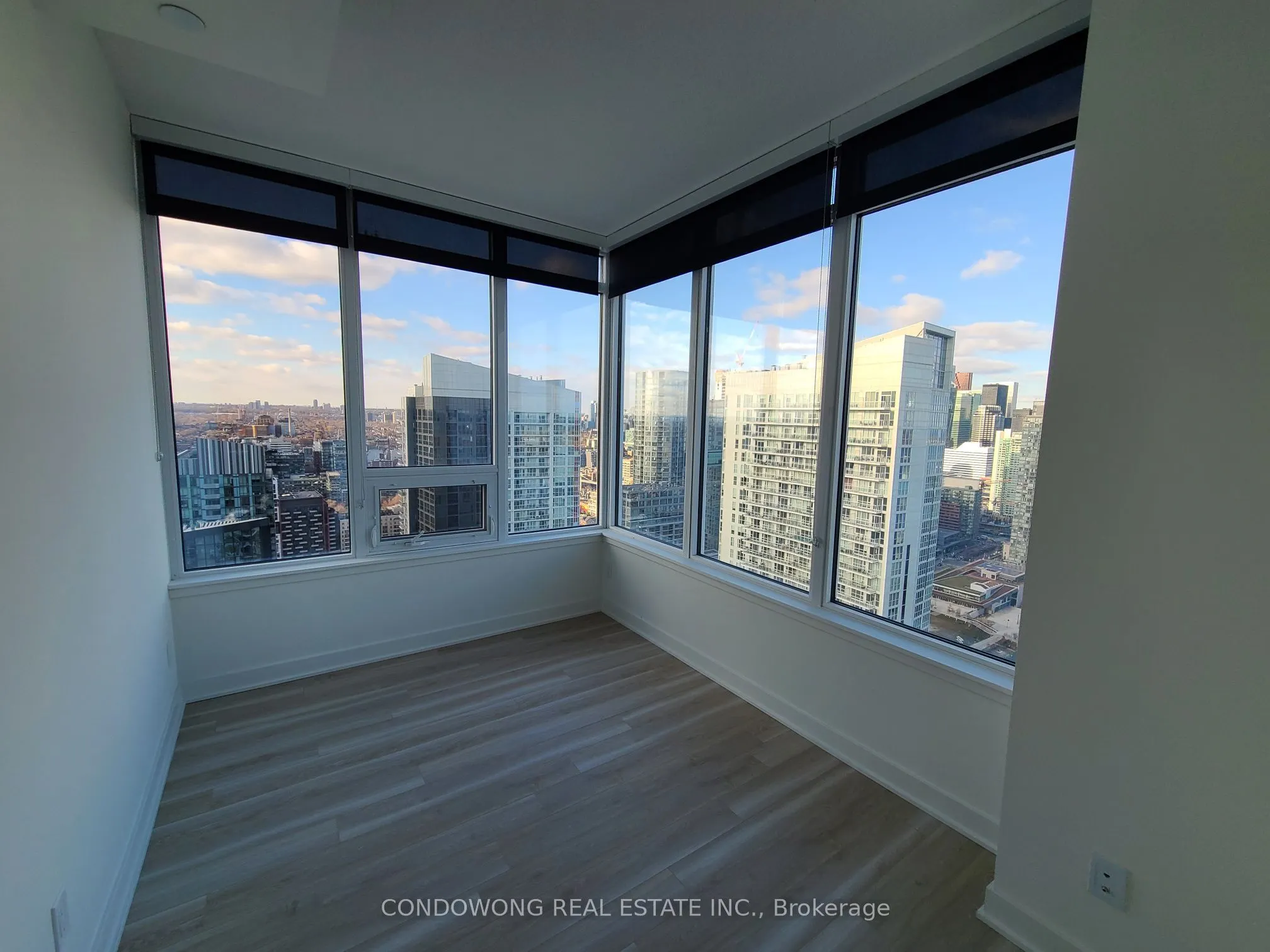 17 Bathurst Street #4510