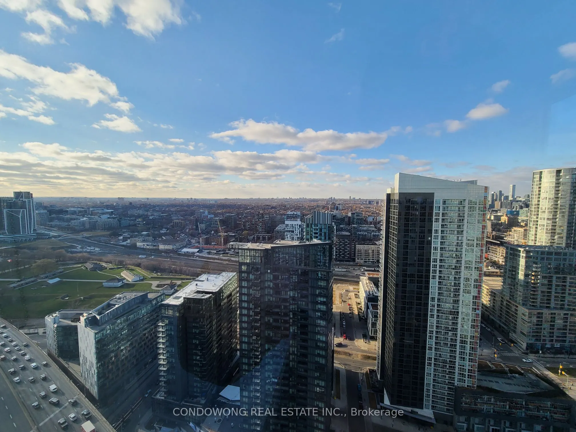 17 Bathurst Street #4510