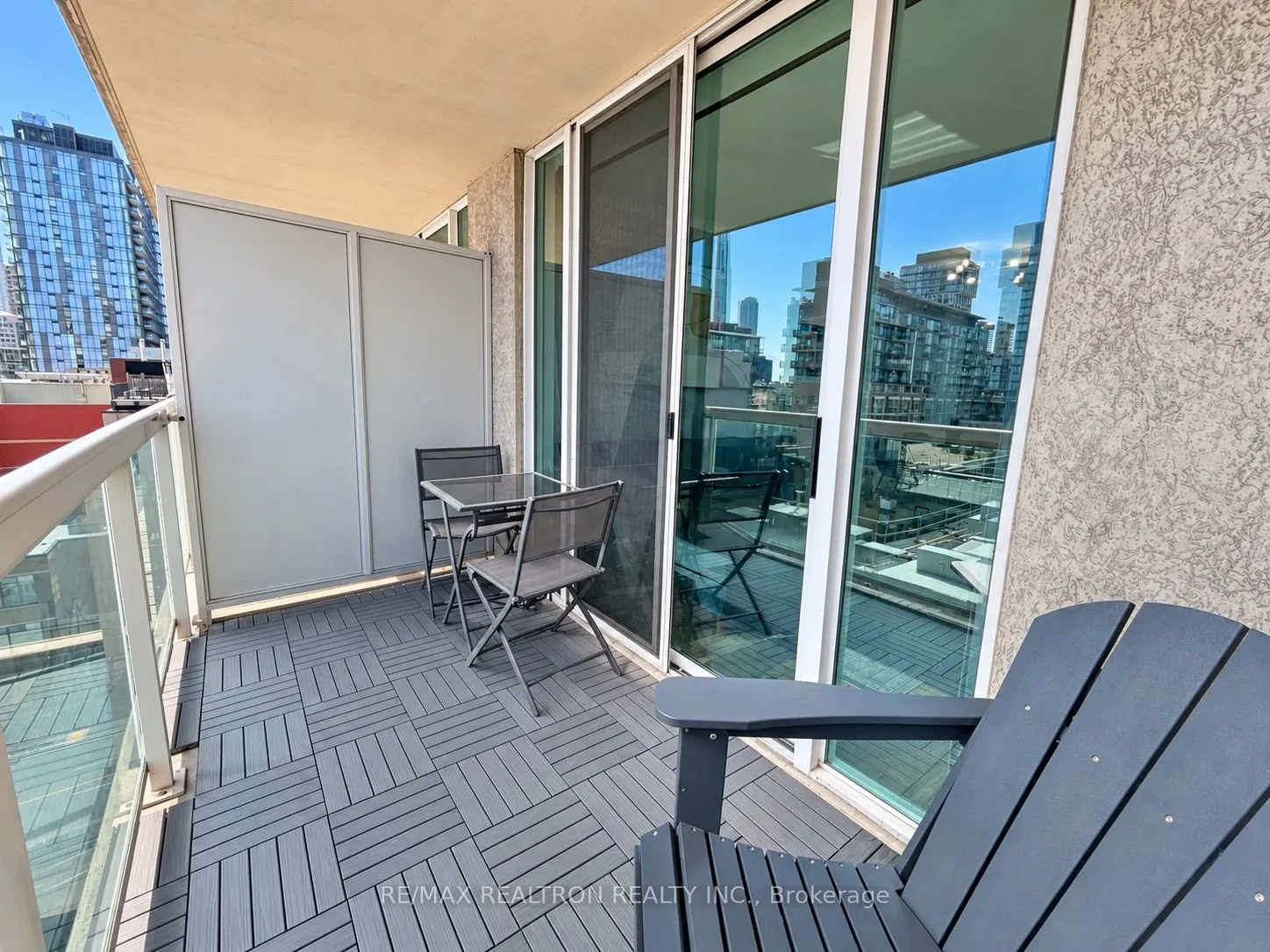 323 Richmond Street E #957