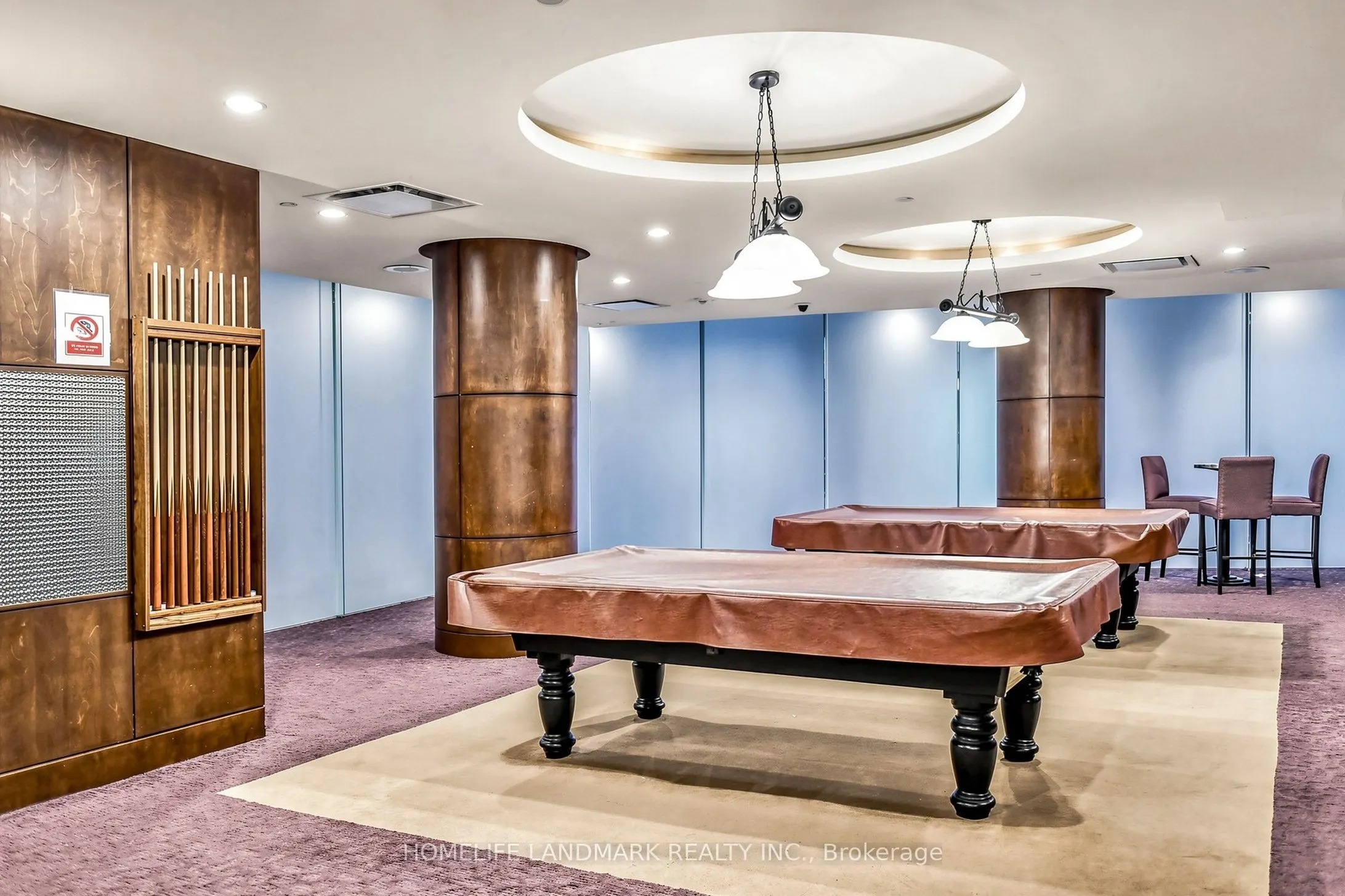15 Northtown Way #220