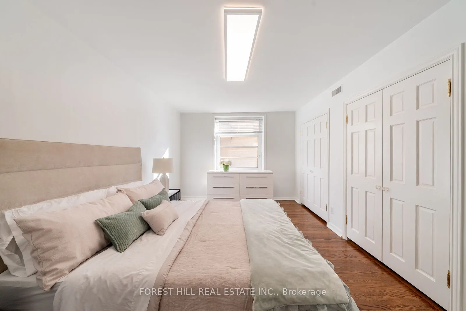 717 Eglinton Avenue W #301
