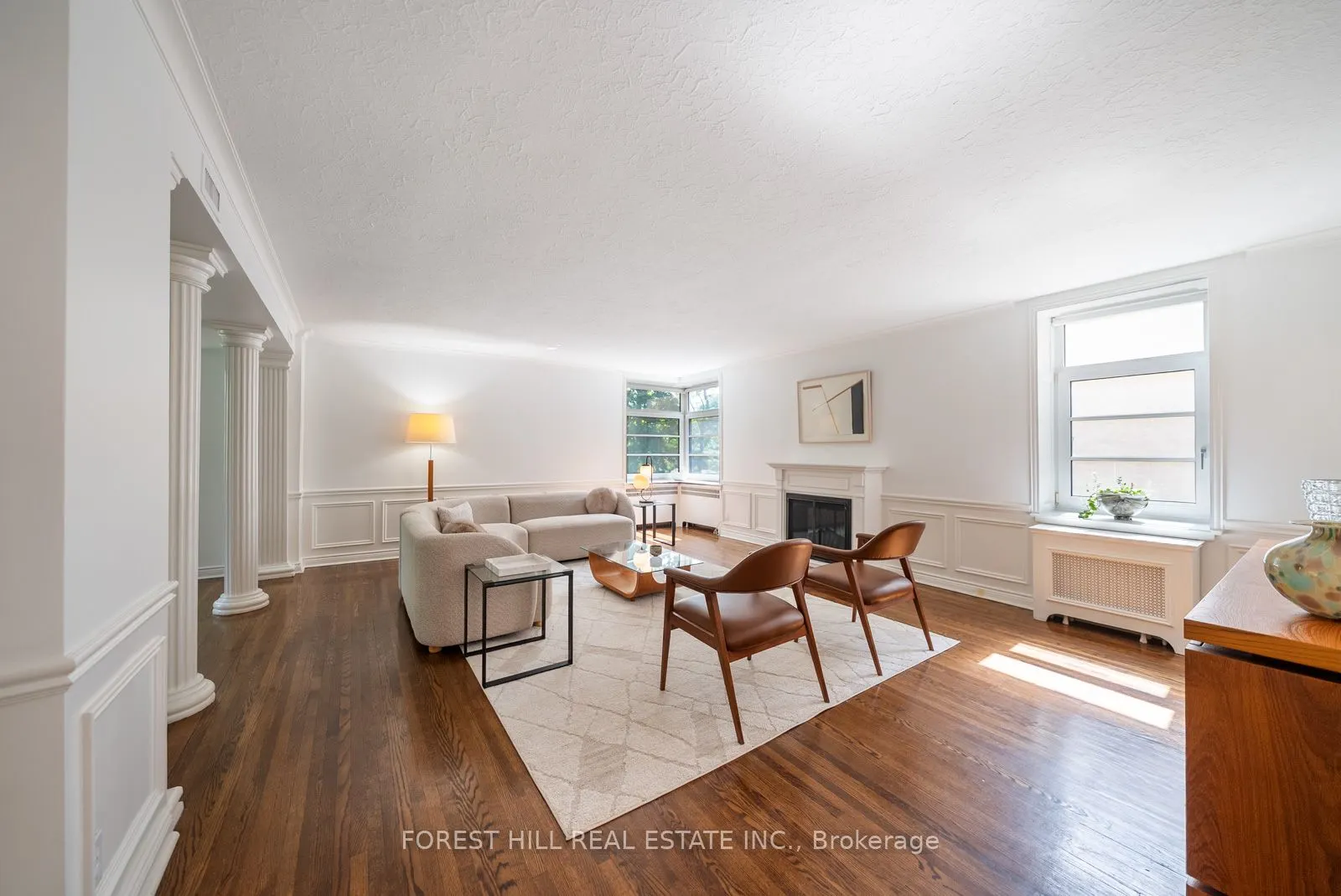 717 Eglinton Avenue W #301