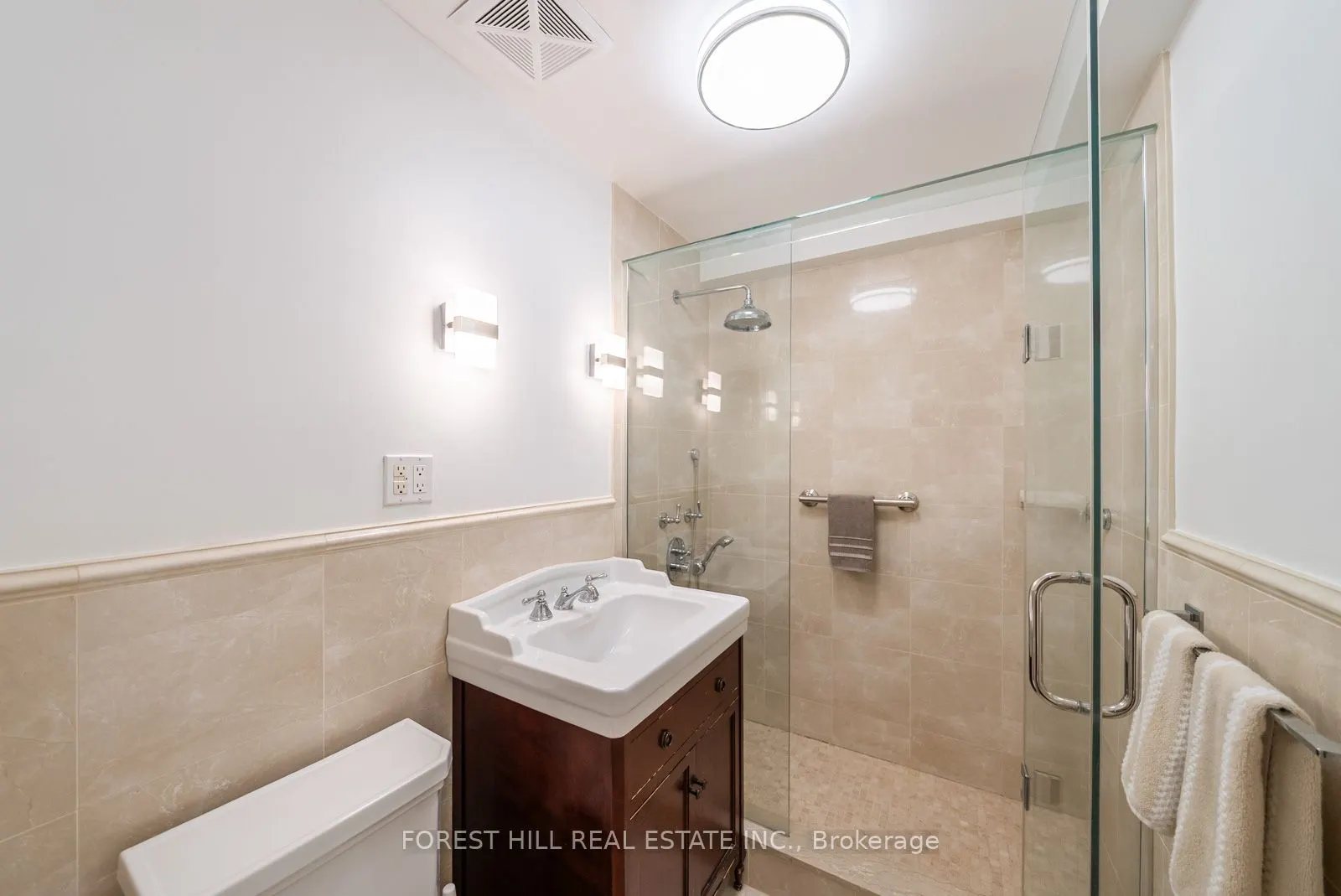 717 Eglinton Avenue W #301