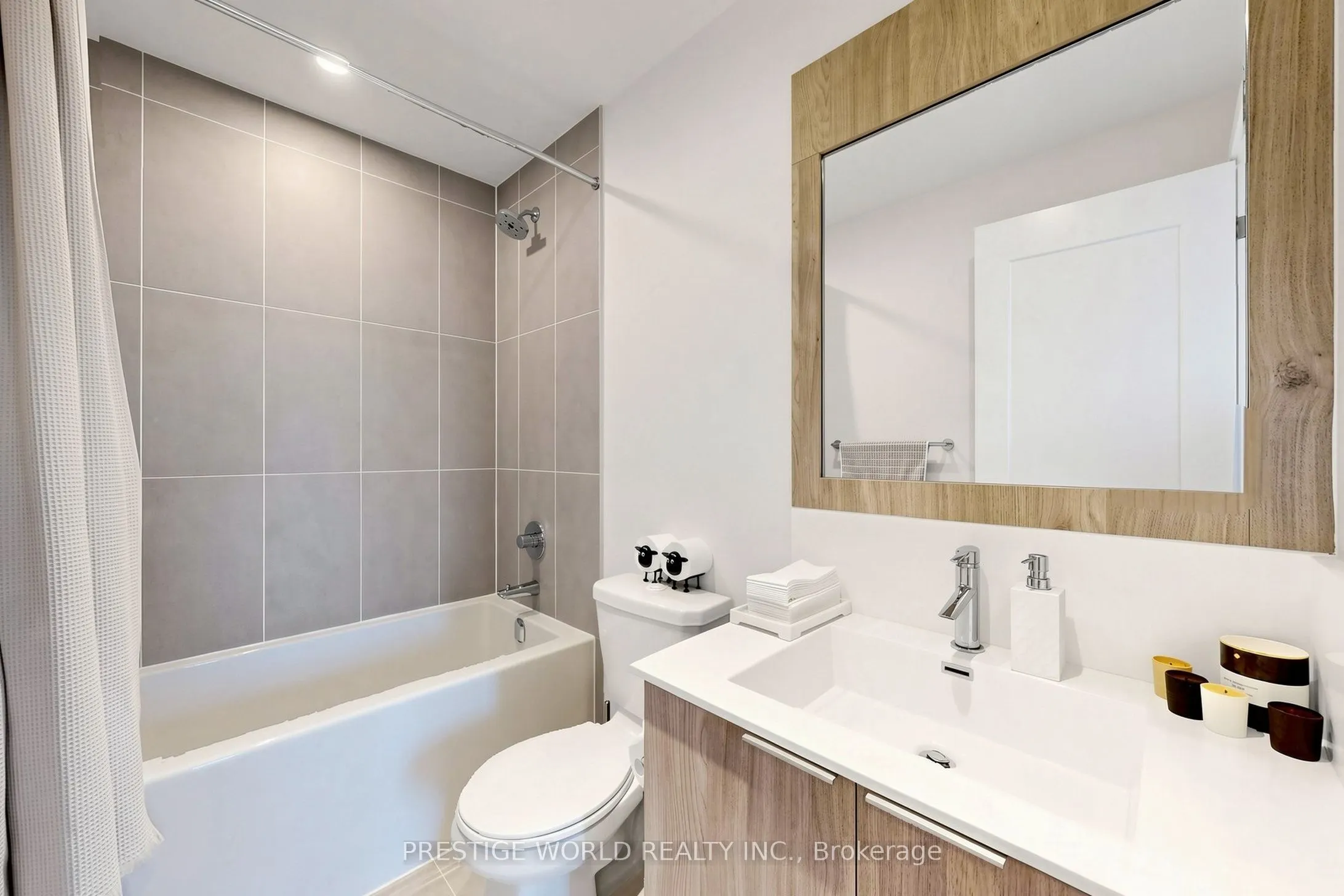 25 Adra Grado Way #1701