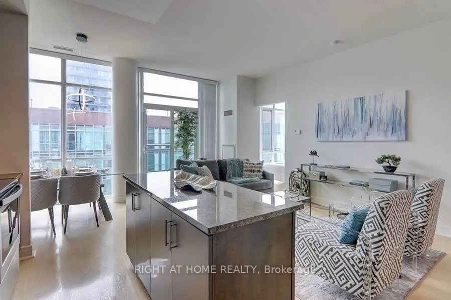 112 George Street #S 828