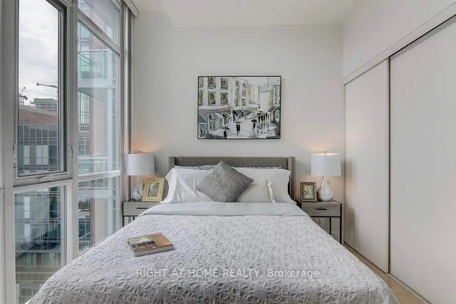 112 George Street #S 828