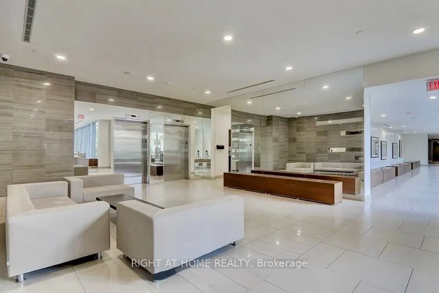112 George Street #S 828