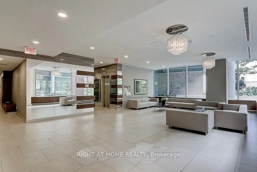 112 George Street #S 828