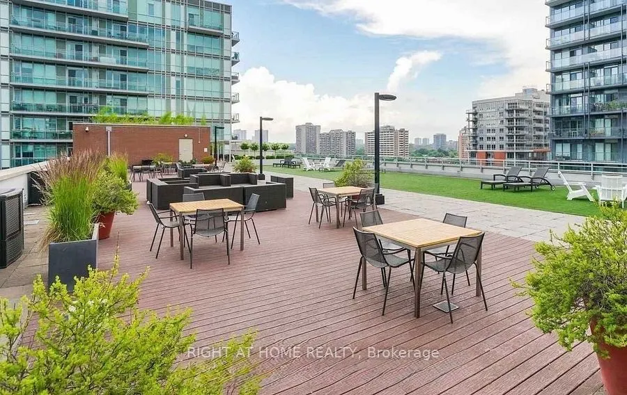 112 George Street #S 828