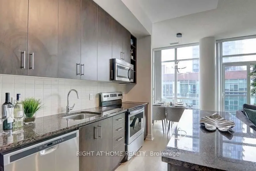 112 George Street #S 828